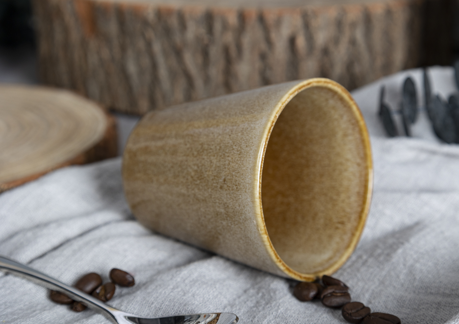 CHANGSHA HAPPY GO  Vintage Reactive Glaze Stoneware Handleless Cup Set for Modern Minimalist Lifestyle  |happygodinnerware.com