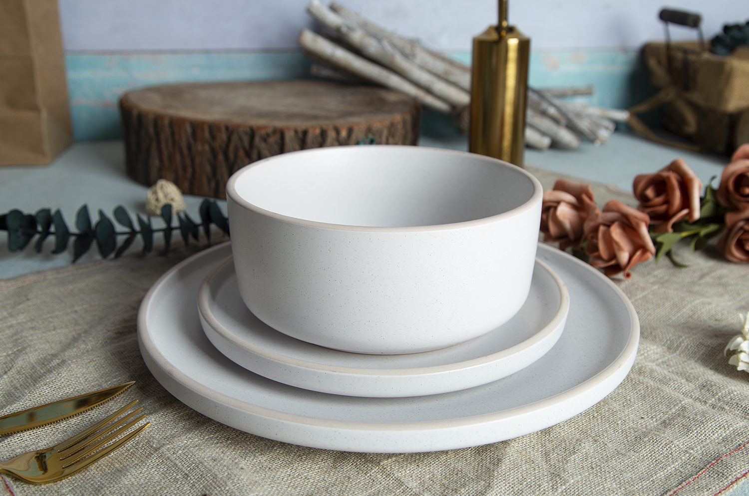 CHANGSHA HAPPY GO Sesame Dot Glaze Stoneware Dinnerware with Soft Color Trim |happygodinnerware.com