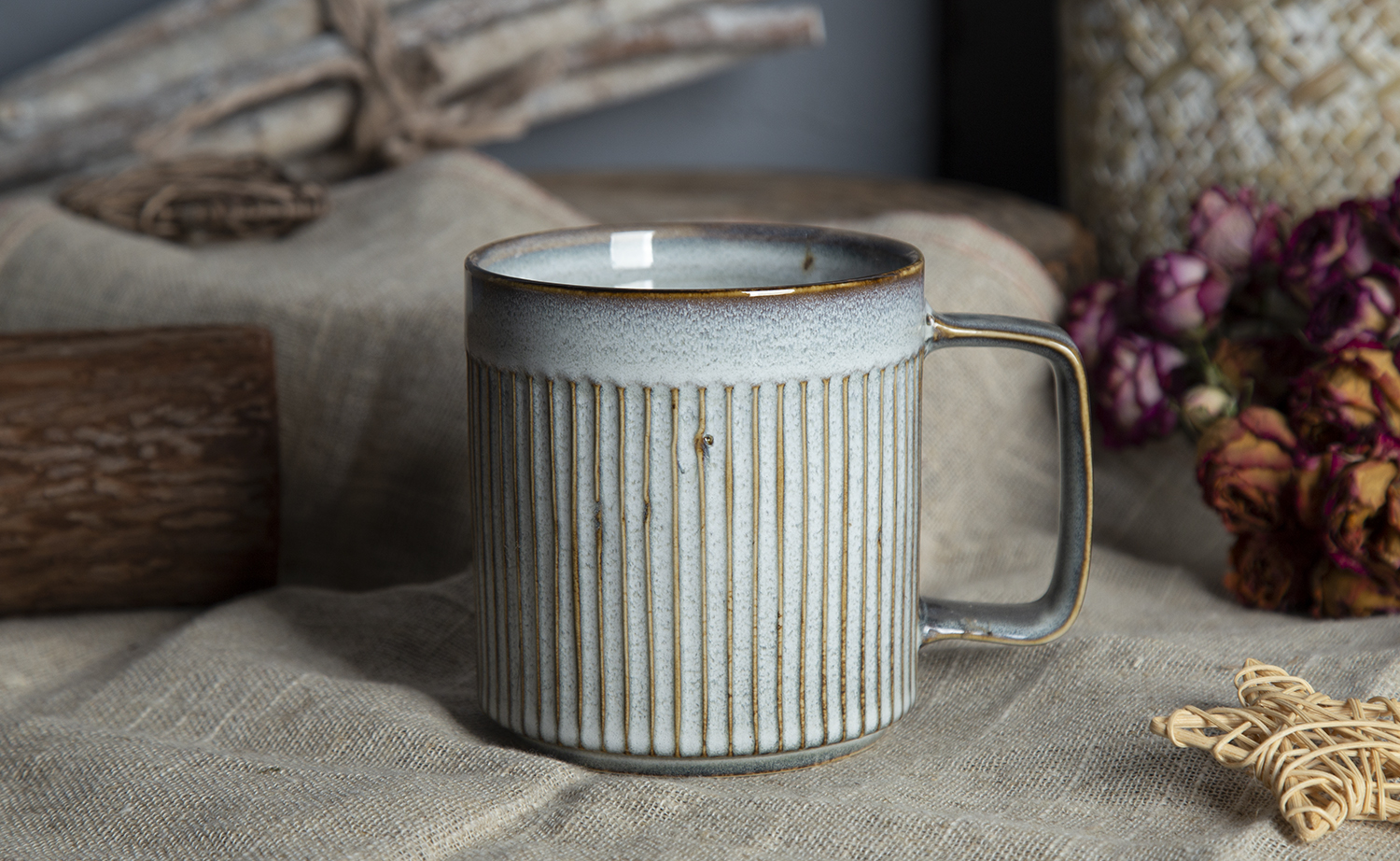 CHANGSHA HAPPY GO Reactive Glaze Embossed Ceramic Mugs |happygodinnerware.com
