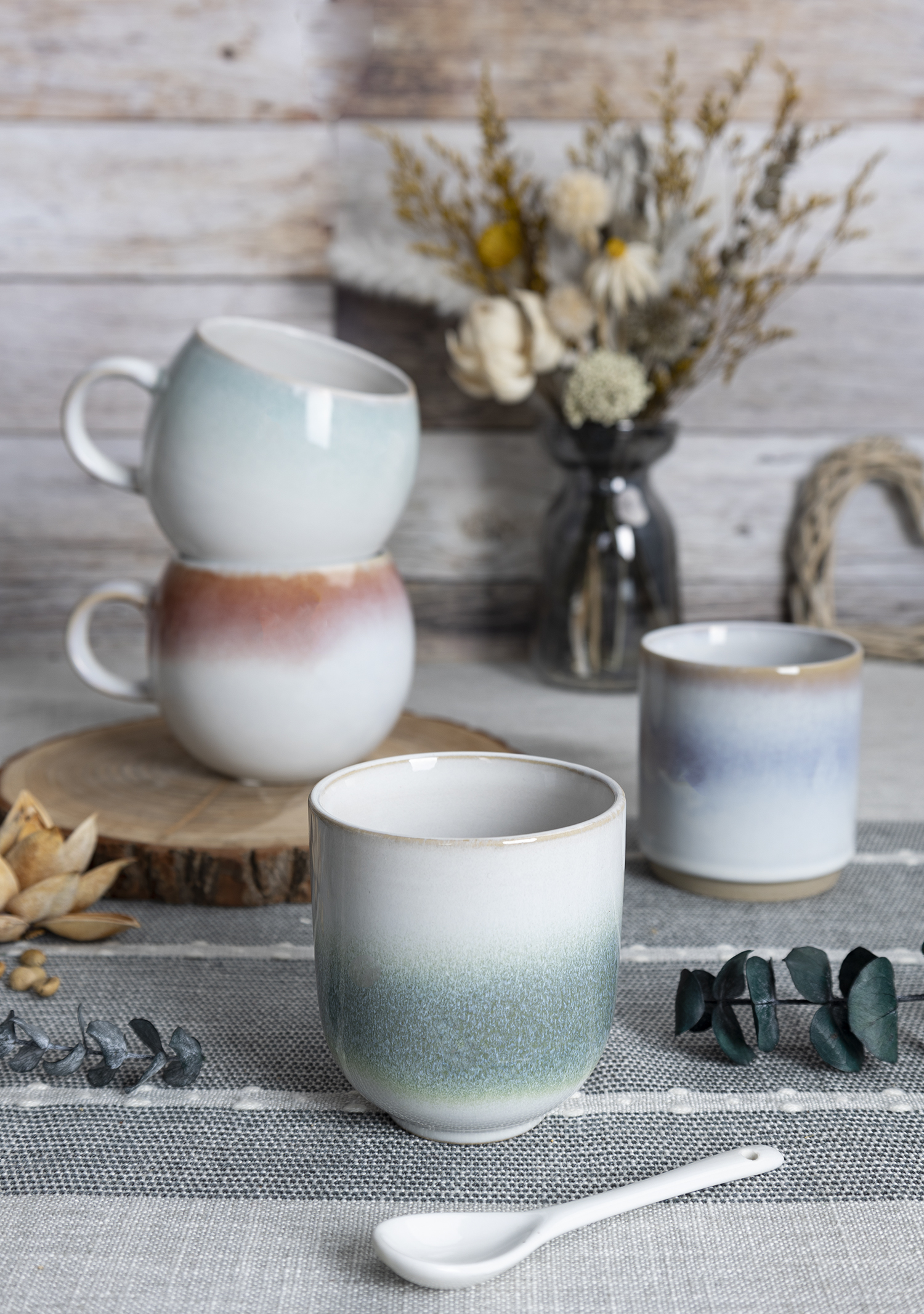 CHANGSHA HAPPY GO Reactive Glaze Stoneware Mugs with Gradient Colors | happygodinnerware.com