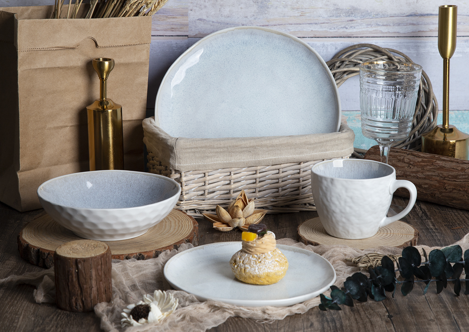 CHANGSHA HAPPY GO  Amber Brown Reactive Glaze Stoneware Dinner Set with Glossy Vintage Finish  |happygodinnerware.com