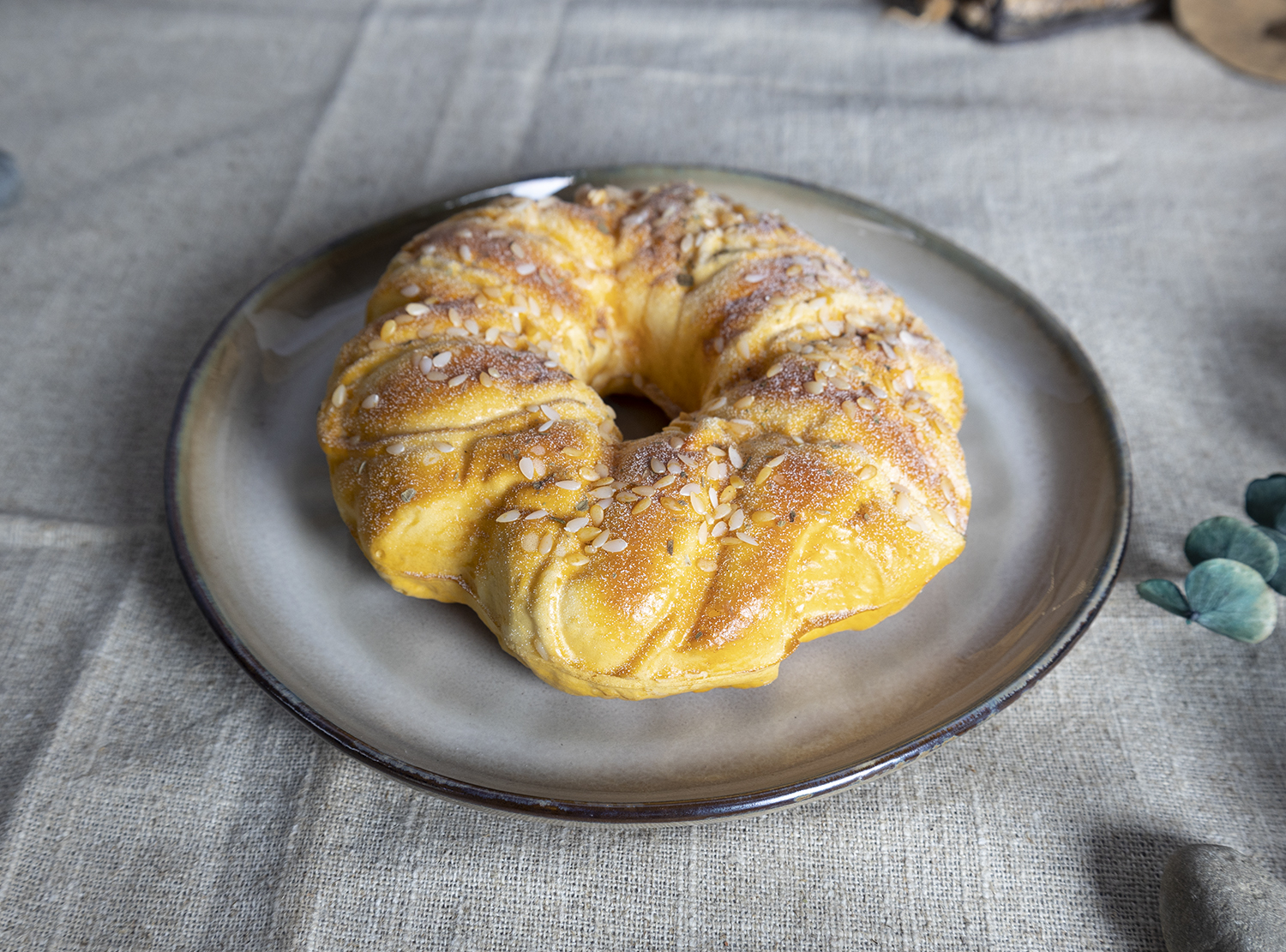 CHANGSHA HAPPY GO  Gradient Color Reactive Glaze Stoneware Dinnerware Set with Elegant Color Transition |happygodinnerware.com