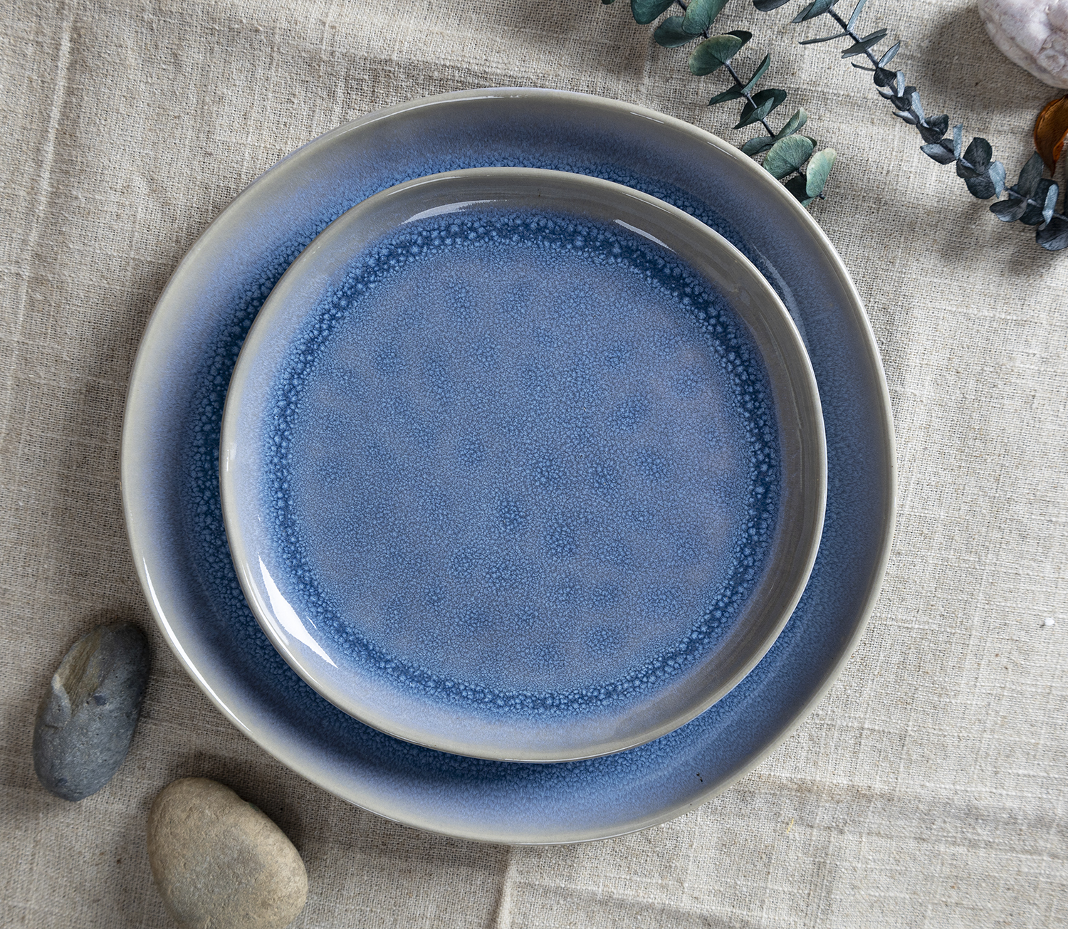 CHANGSHA HAPPY GO  Gradient Color Reactive Glaze Stoneware Dinnerware Set with Elegant Color Transition |happygodinnerware.com