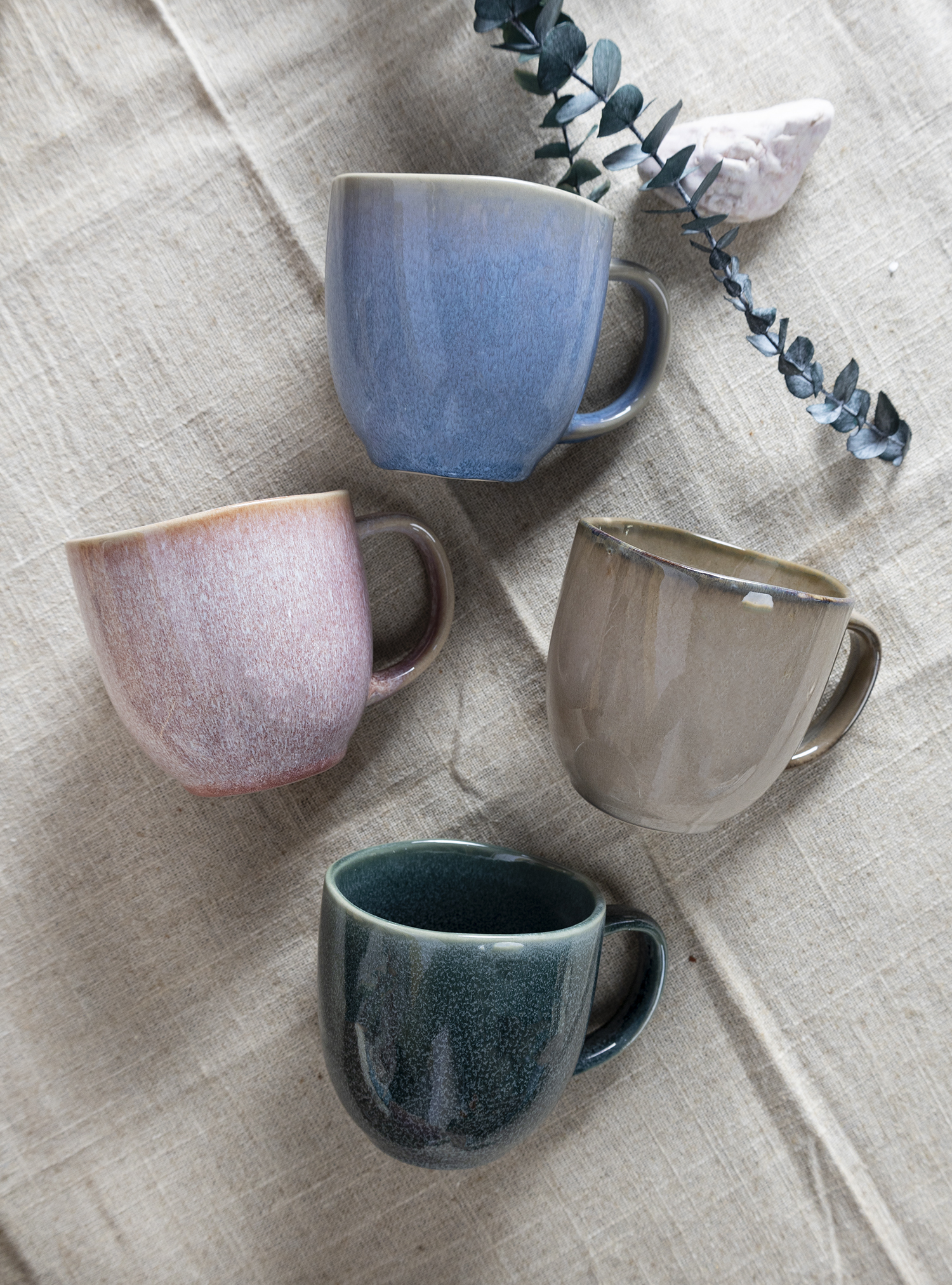 CHANGSHA HAPPY GO  Gradient Color Reactive Glaze Stoneware Dinnerware Set with Elegant Color Transition |happygodinnerware.com