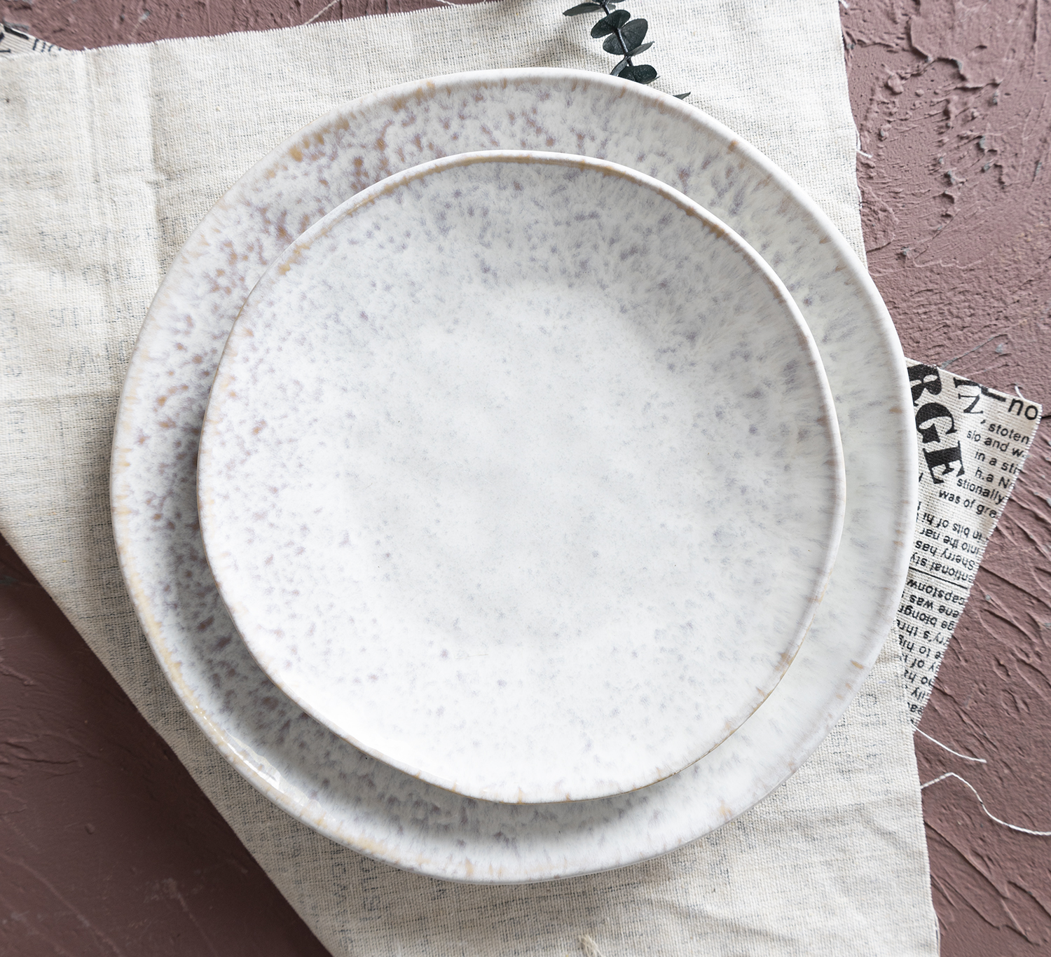 CHANGSHA HAPPY GO  Reactive Gradient Glaze Stoneware Dinnerware Set with Soft Blended Colors  |happygodinnerware.com
