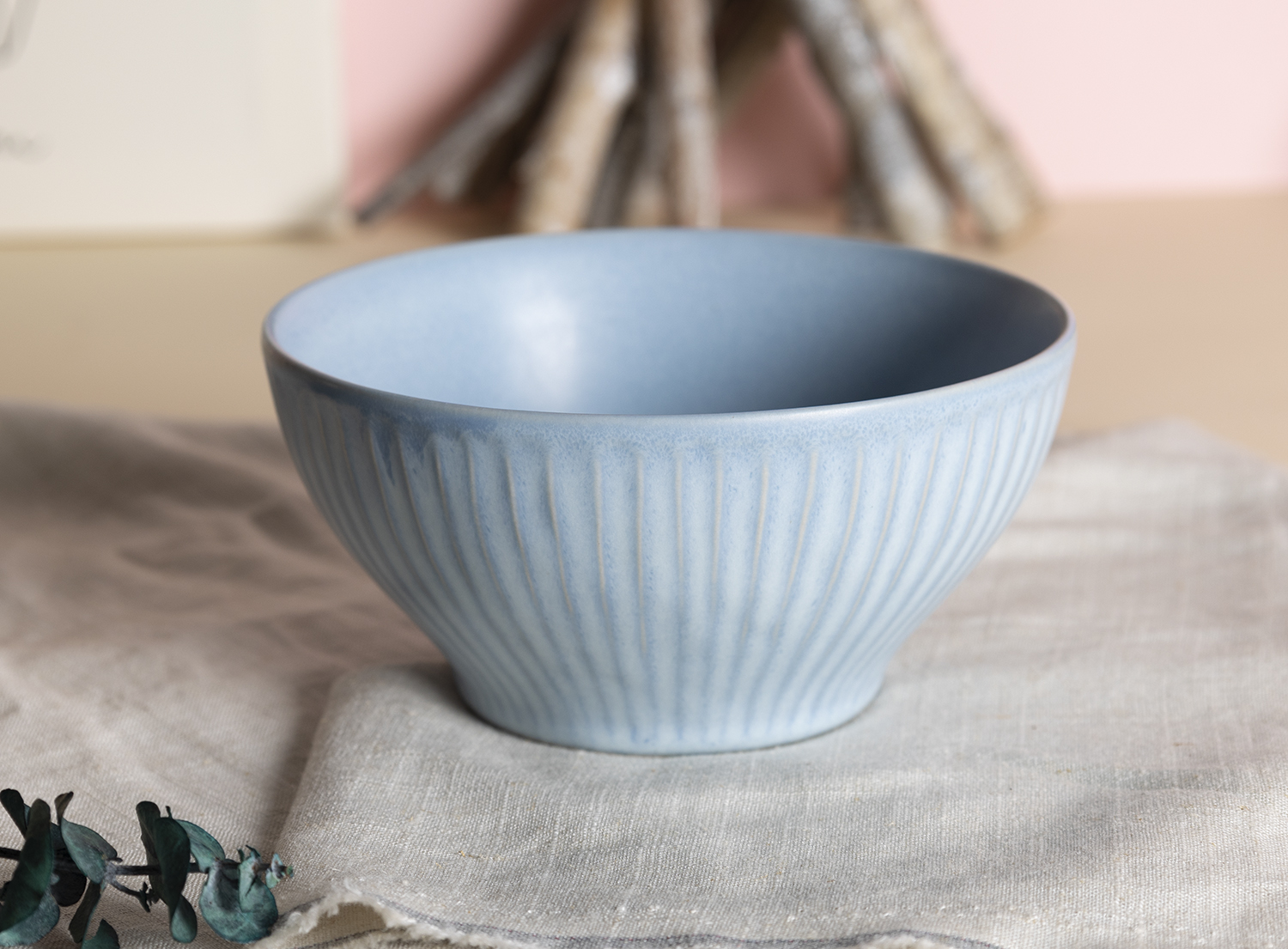 CHANGSHA HAPPY GO  Embossed Striped Reactive Glaze Stoneware Western Dining Plate Set for Modern Table Settings  |happygodinnerware.com