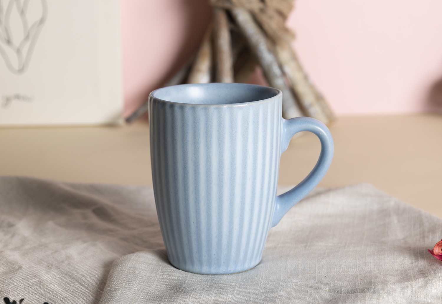 CHANGSHA HAPPY GO  Embossed Striped Reactive Glaze Stoneware Western Dining Plate Set for Modern Table Settings  |happygodinnerware.com