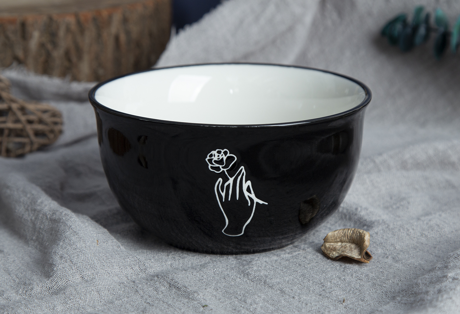 CHANGSHA HAPPY GO New Bone China Screen Printing Hand Illustration Mugs | happygodinnerware.com