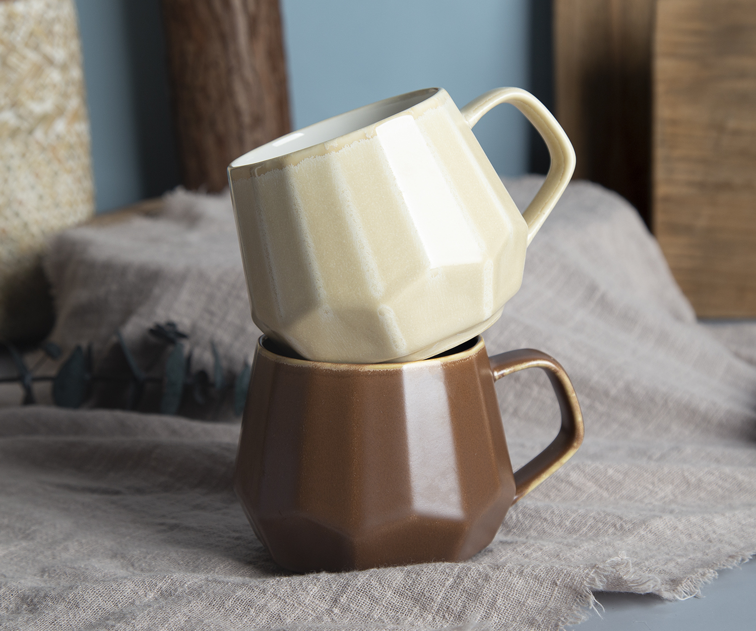 CHANGSHA HAPPY GO New Bone China Reactive Glaze with Embossed Craft Mug Set | happygodinnerware.com