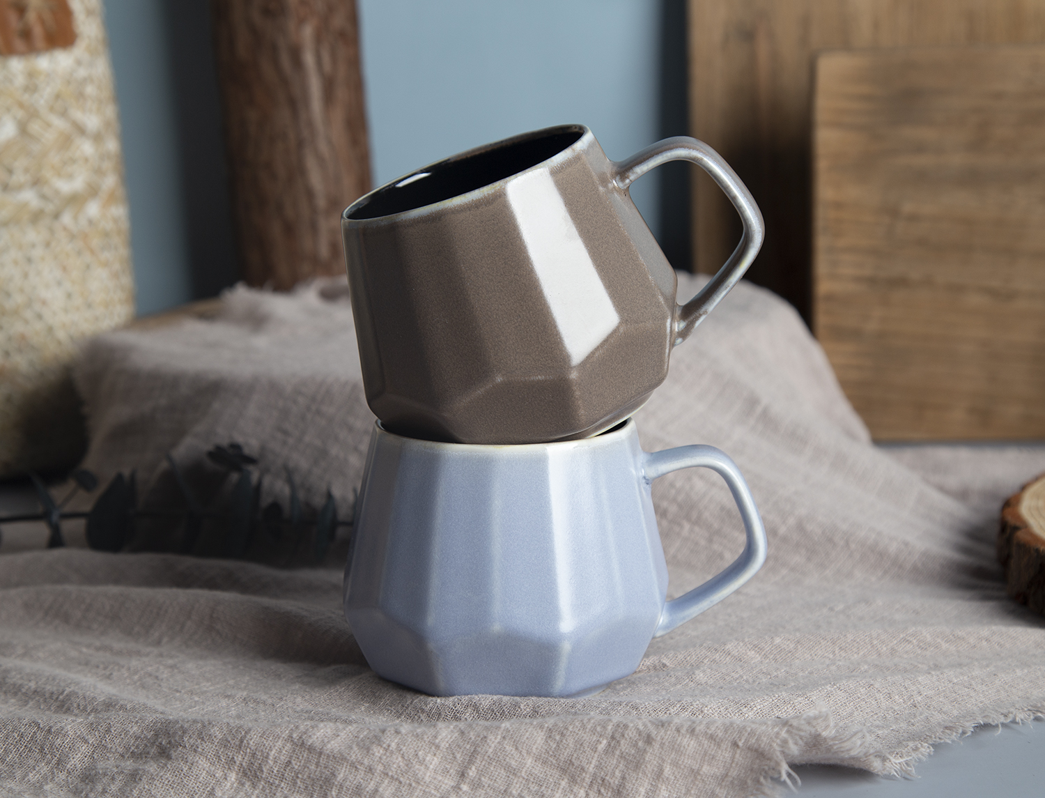 CHANGSHA HAPPY GO New Bone China Reactive Glaze with Embossed Craft Mug Set | happygodinnerware.com