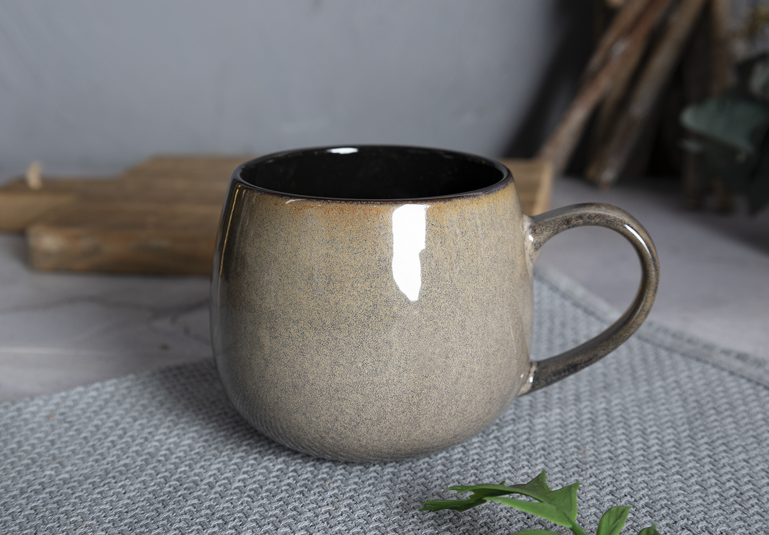CHANGSHA HAPPY GO Handcrafted Reactive Glaze Ceramic Mug Set with Smooth Round Design and Earthy Tones |happygodinnerware.com