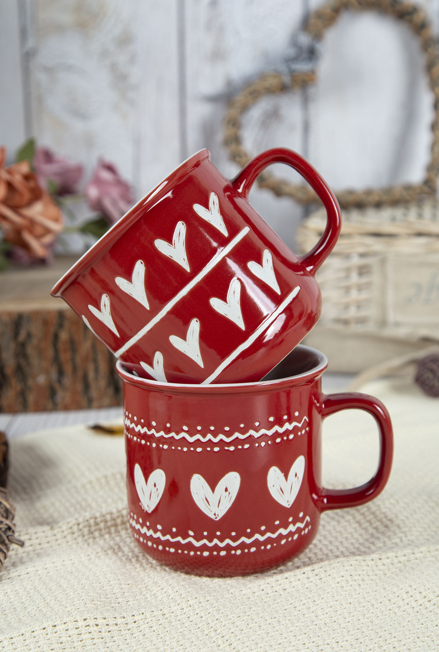 CHANGSHA HAPPY GO Ceramic Mugs with Red Heart Pattern | happygodinnerware.com