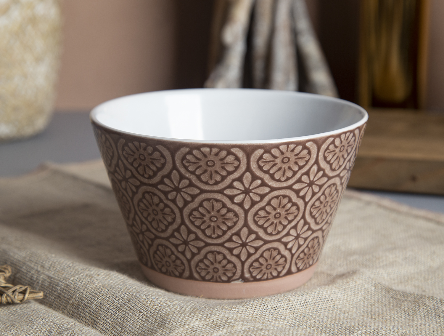 CHANGSHA HAPPY GO Ceramic Mugs with Embossed Glaze | happygodinnerware.com