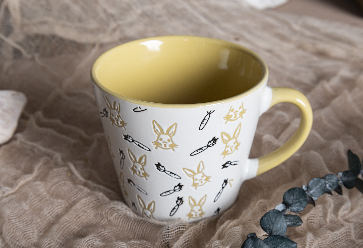 CHANGSHA HAPPY GO Pastel Spring Stoneware Mug and Bowl Set with Bunny and Floral Silkscreen Prints for Easter and Seasonal Decor |happygodinnerware.com