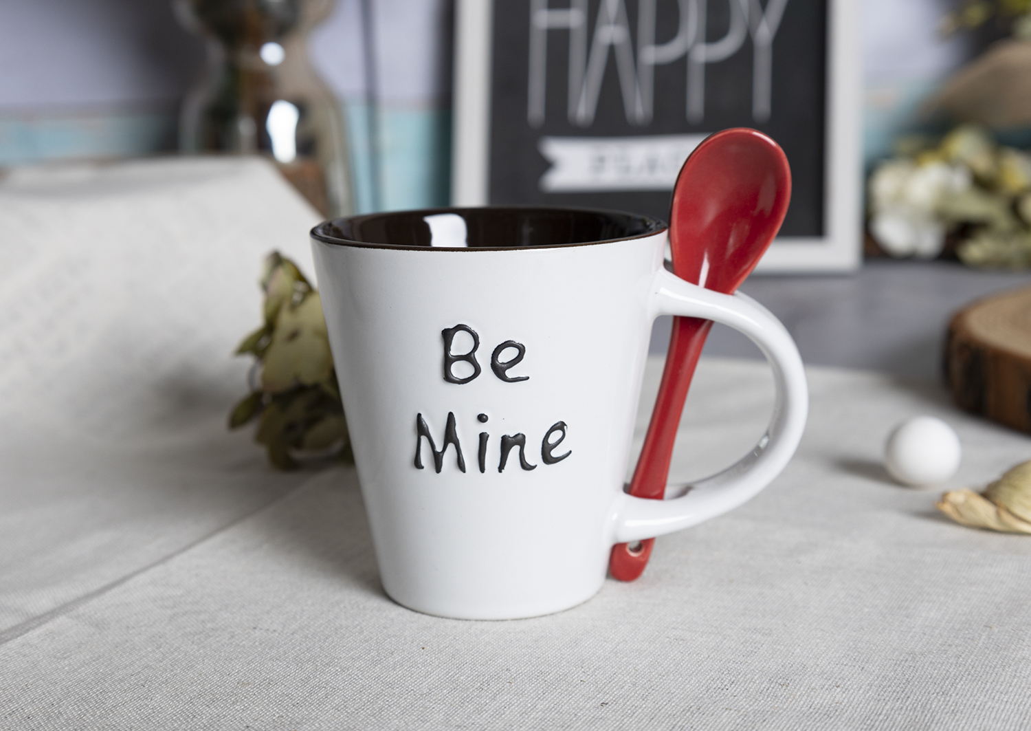 CHANGSHA HAPPY GO Valentine’s Day Themed Embossed Glaze Stoneware Mug and Bowl Set with Romantic Phrases like 'Be Mine' and 'True Love' |happygodinnerware.com
