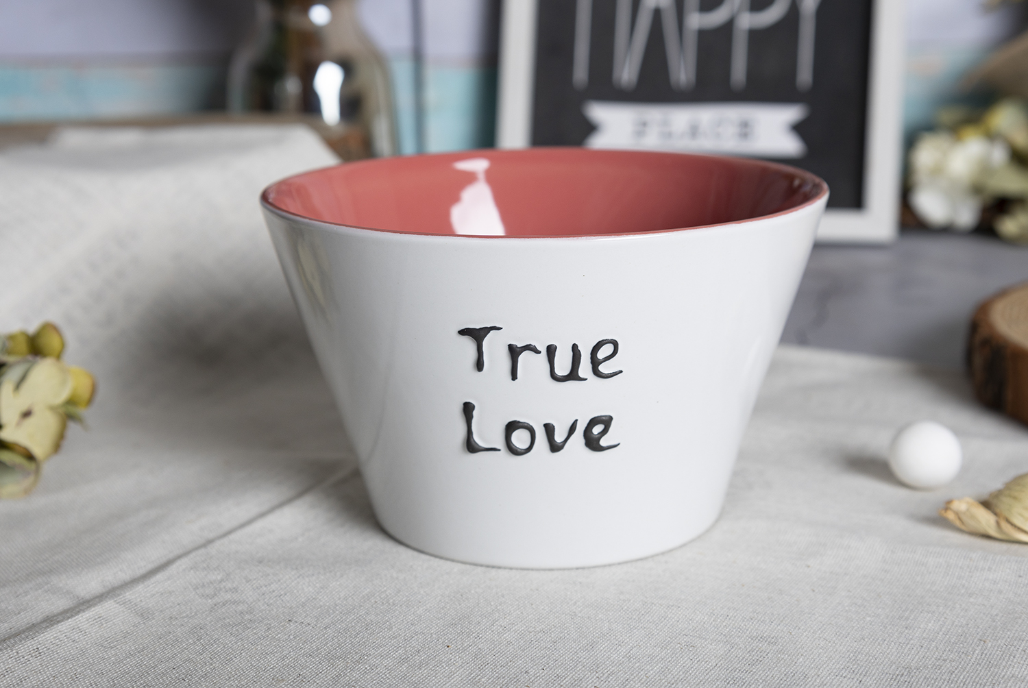 CHANGSHA HAPPY GO Valentine’s Day Themed Embossed Glaze Stoneware Mug and Bowl Set with Romantic Phrases like 'Be Mine' and 'True Love' |happygodinnerware.com