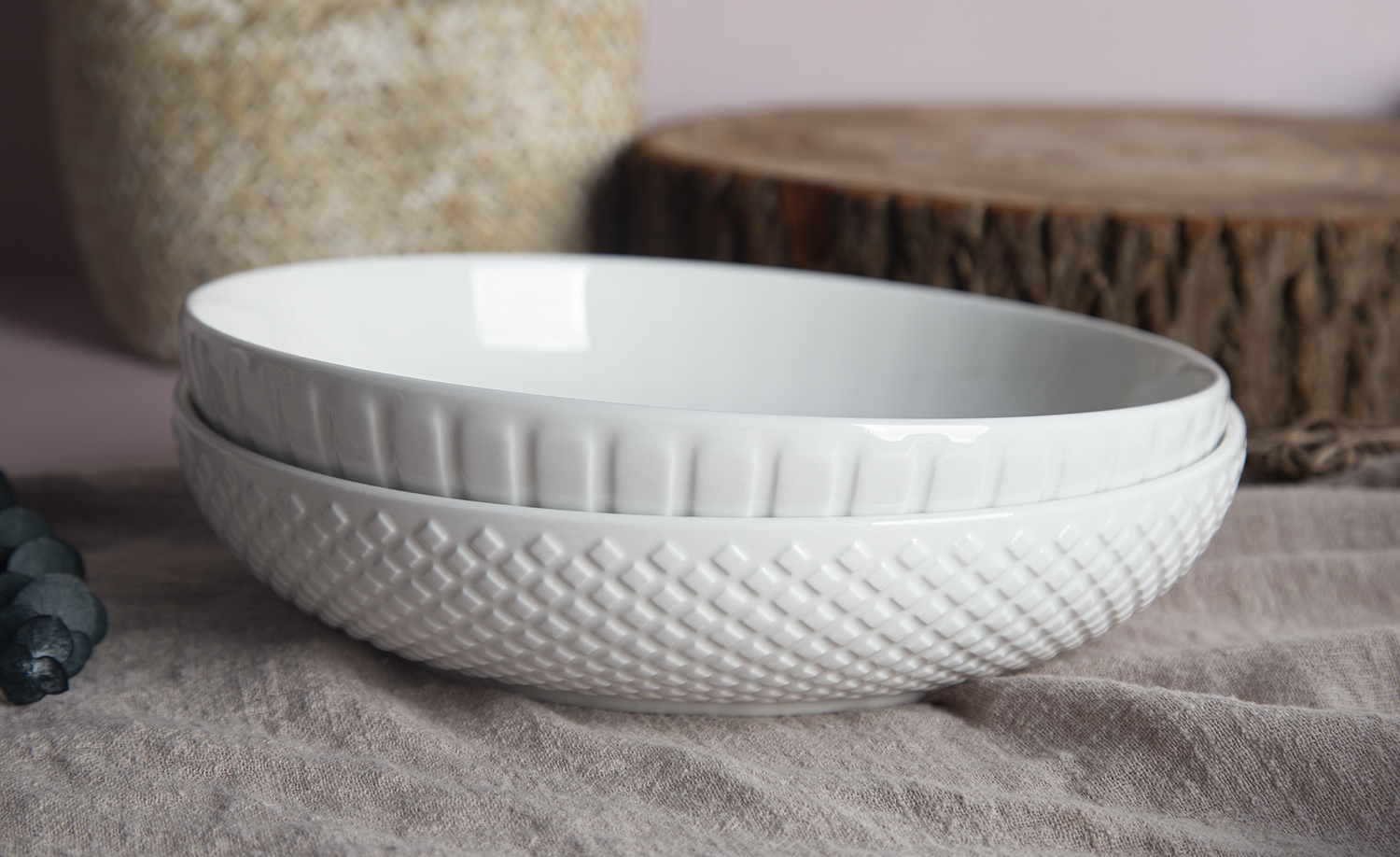 CHANGSHA HAPPY GO White Porcelain Embossed Plate | happygodinnerware.com