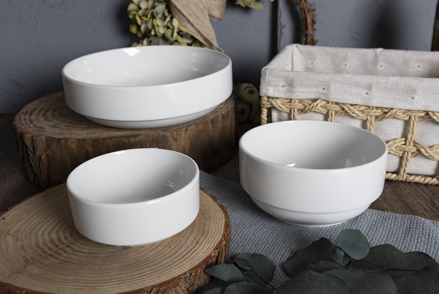 CHANGSHA HAPPY GO White Porcelain Stackable Tableware with Embossed Craft | happygodinnerware.com