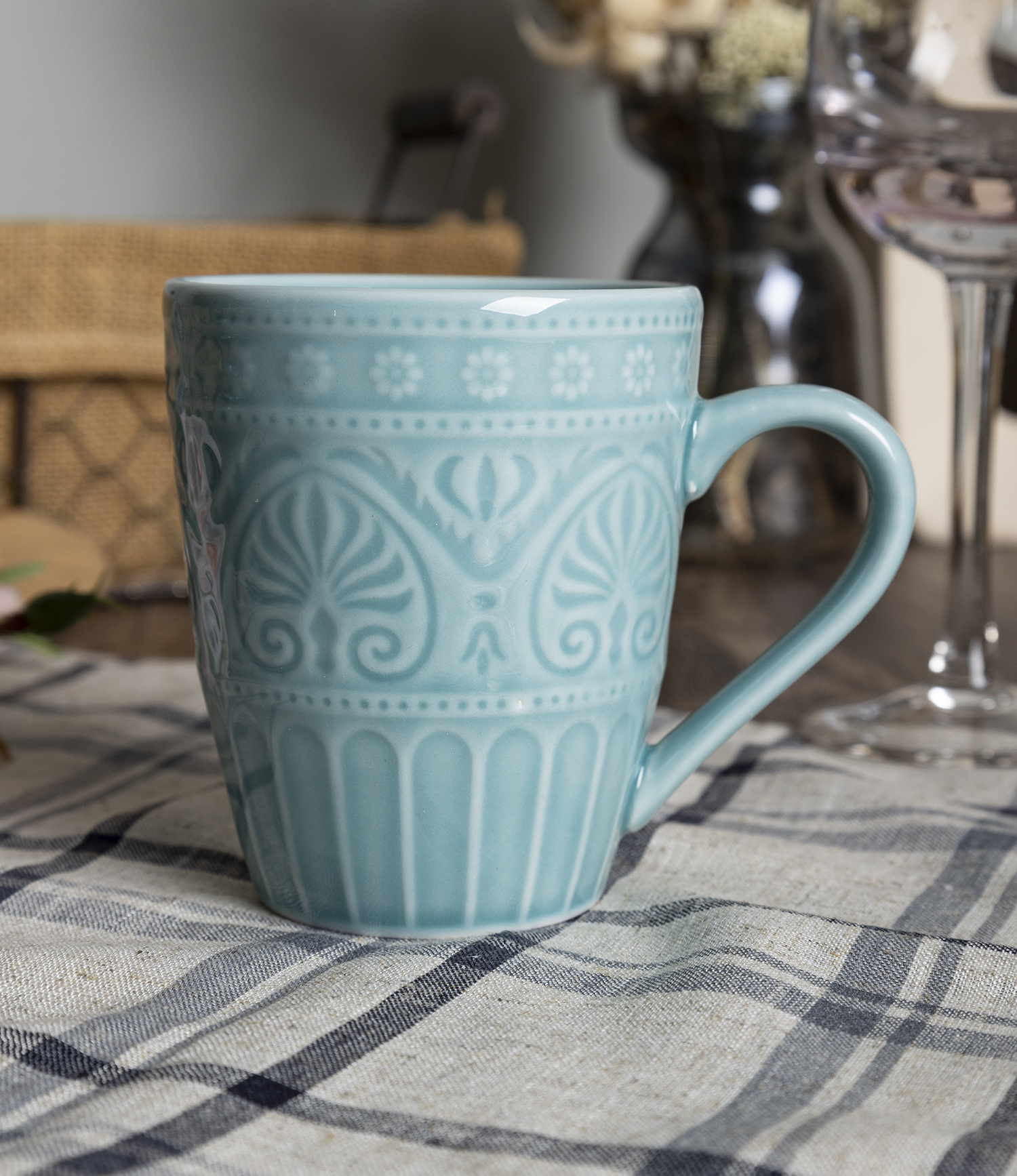 CHANGSHA HAPPY GO White Porcelain Christmas Dinnerware Set with Nutcracker Decal Design – Holiday Themed Plates, Bowls and Mugs |happygodinnerware.com