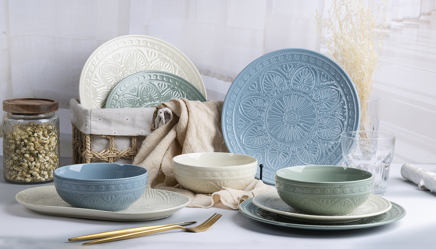 CHANGSHA HAPPY GO Colorful Macaron Pastel Embossed Porcelain Dinnerware Set – Vibrant Modern Tableware Collection |happygodinnerware.com