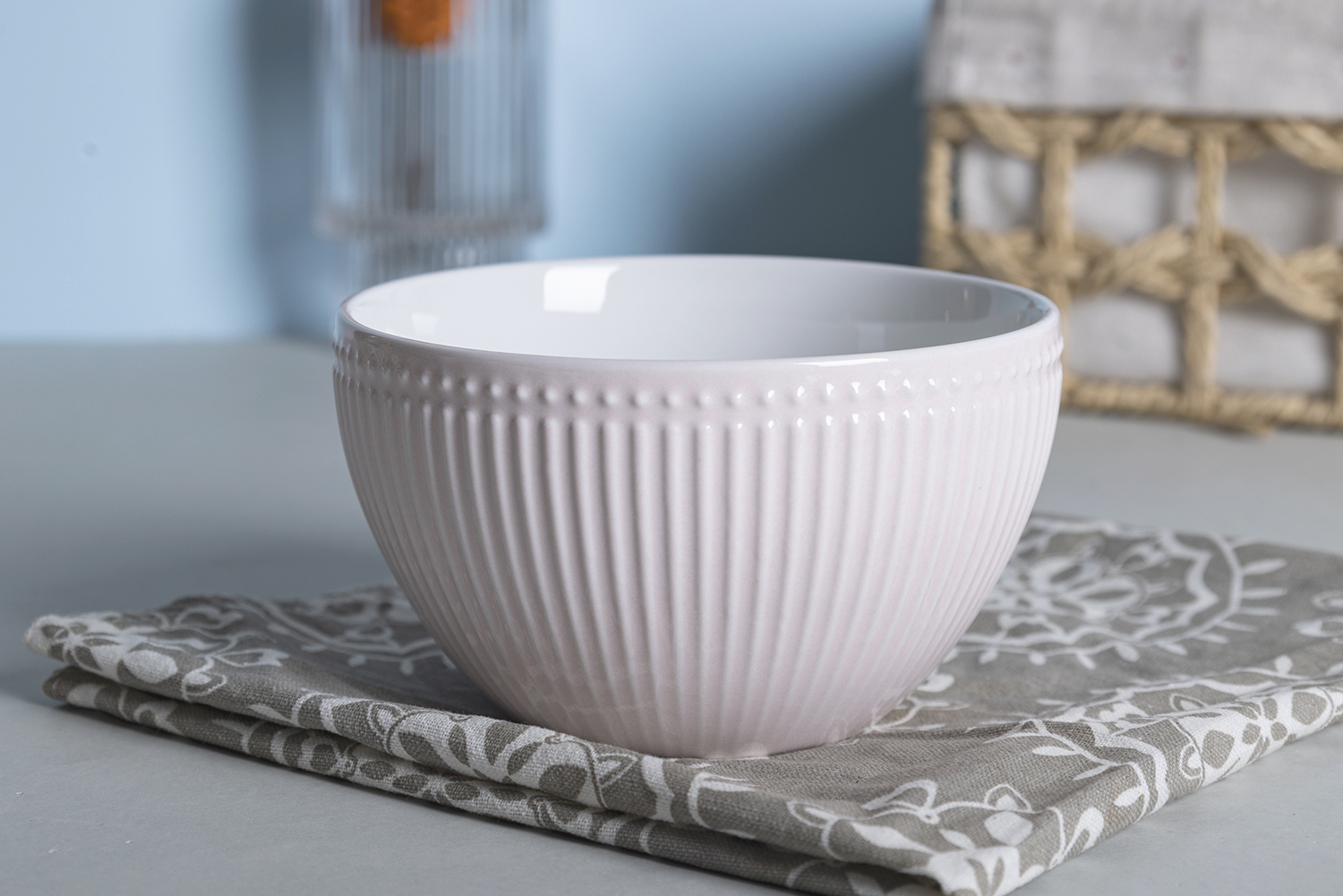 CHANGSHA HAPPY GO Classic White Beaded Edge Embossed Porcelain Dinnerware Set – Timeless Tableware for Elegant Dining |happygodinnerware.com