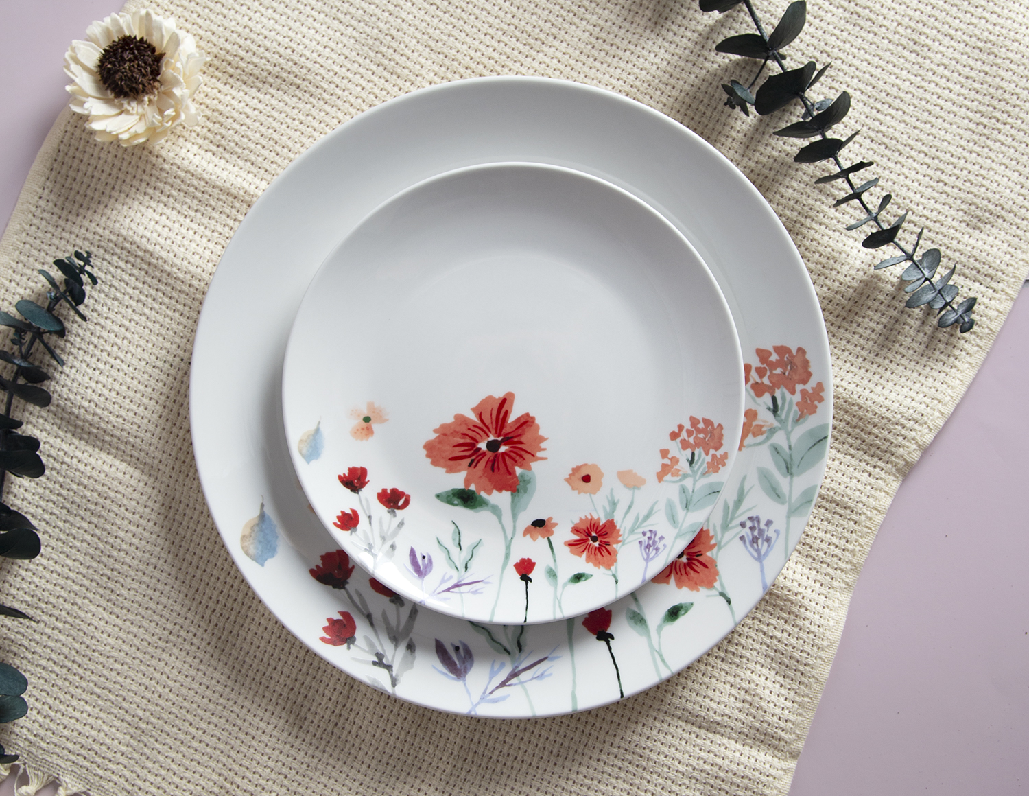 CHANGSHA HAPPY GO White Porcelain Floral Decal Dinnerware Set | happygodinnerware.com