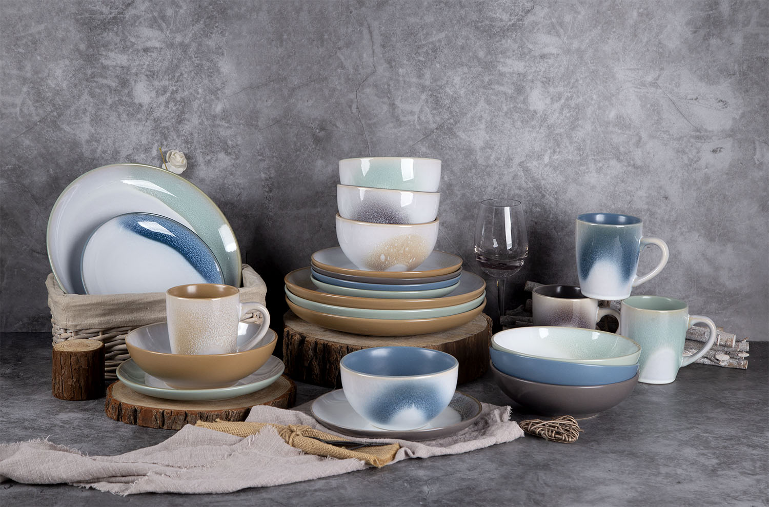 CHANGSHA HAPPY GO Moonlight Dual Reactive Glaze Ceramic Tableware Set|Dopamine Series Ceramics|happygodinnerware.com