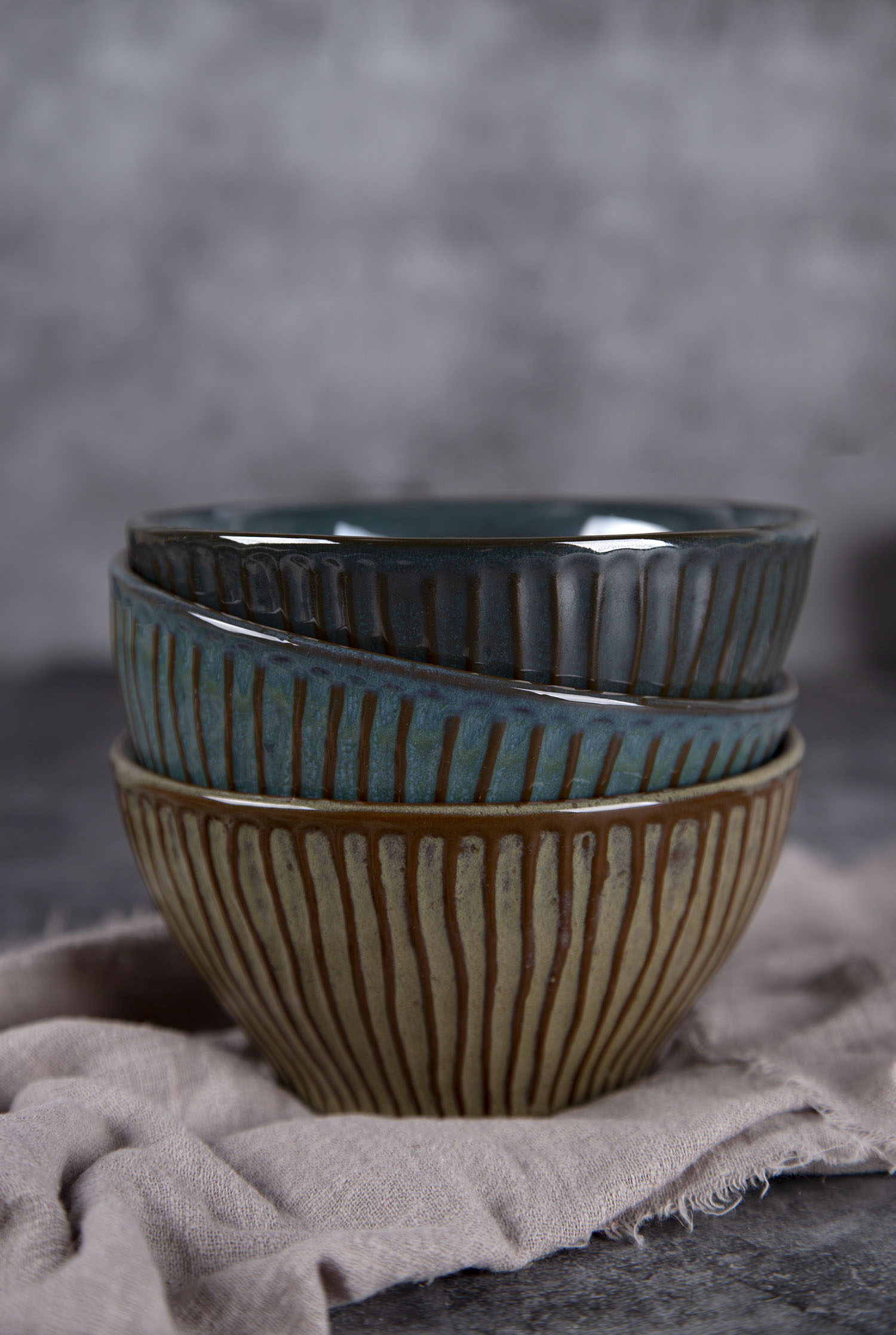 CHANGSHA HAPPY GO Sunburst Kiln Reactive Embossed Ceramic Tableware Set | happygodinnerware.com