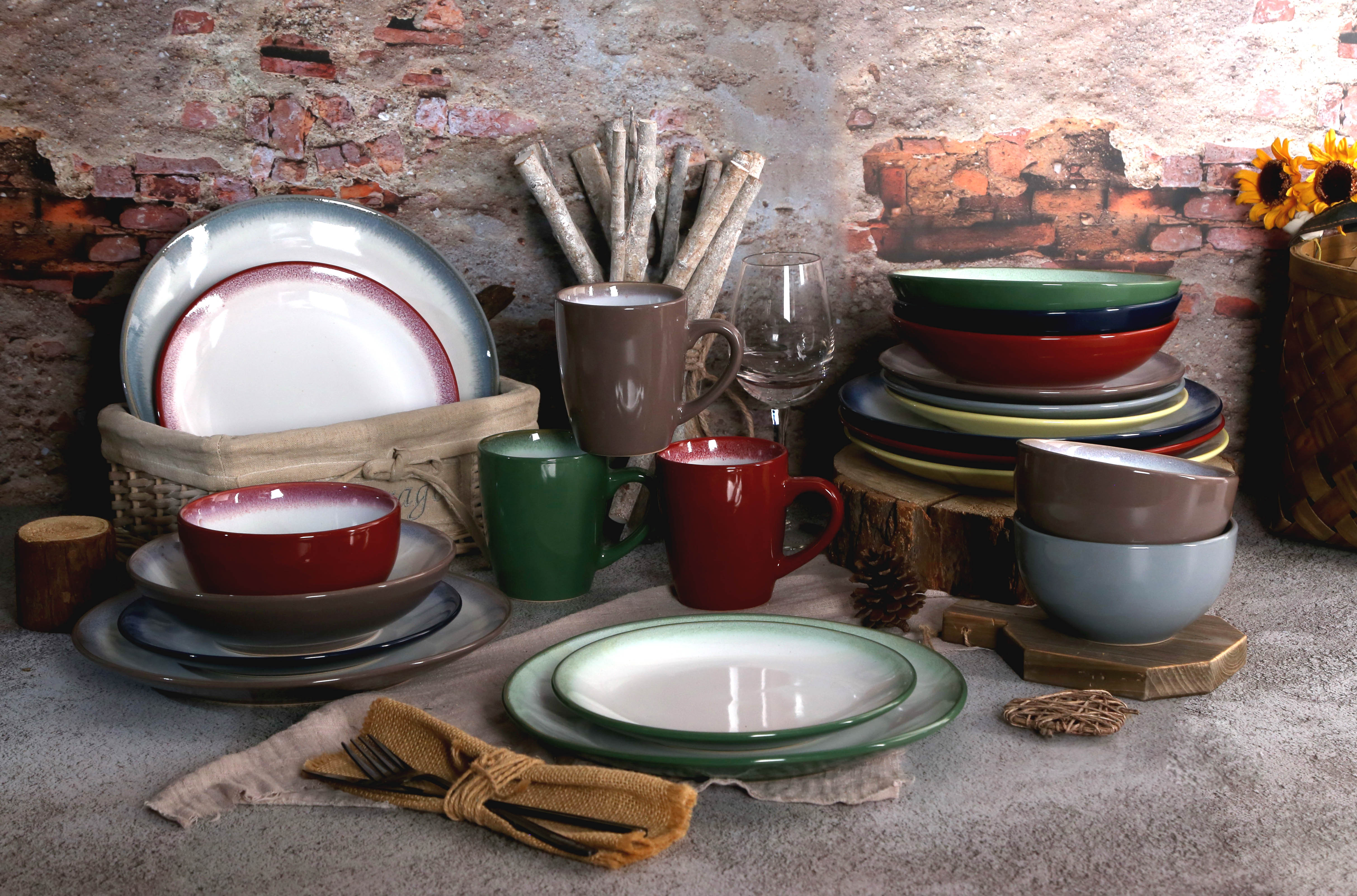 CHANGSHA HAPPY GO Moon Rim Reactive Glaze Ceramic Tableware Set | happygodinnerware.com