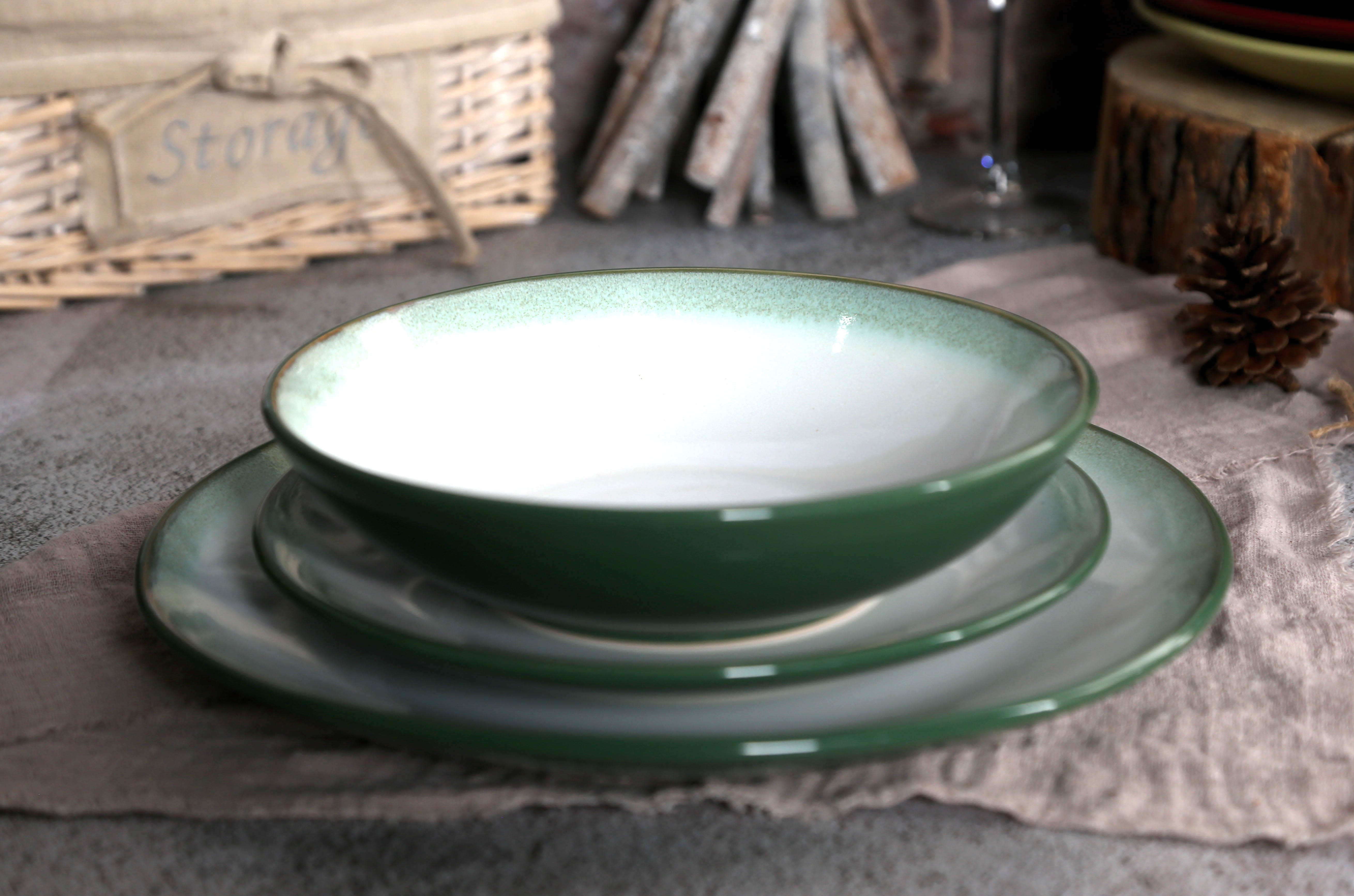 CHANGSHA HAPPY GO Moon Rim Reactive Glaze Ceramic Tableware Set | happygodinnerware.com