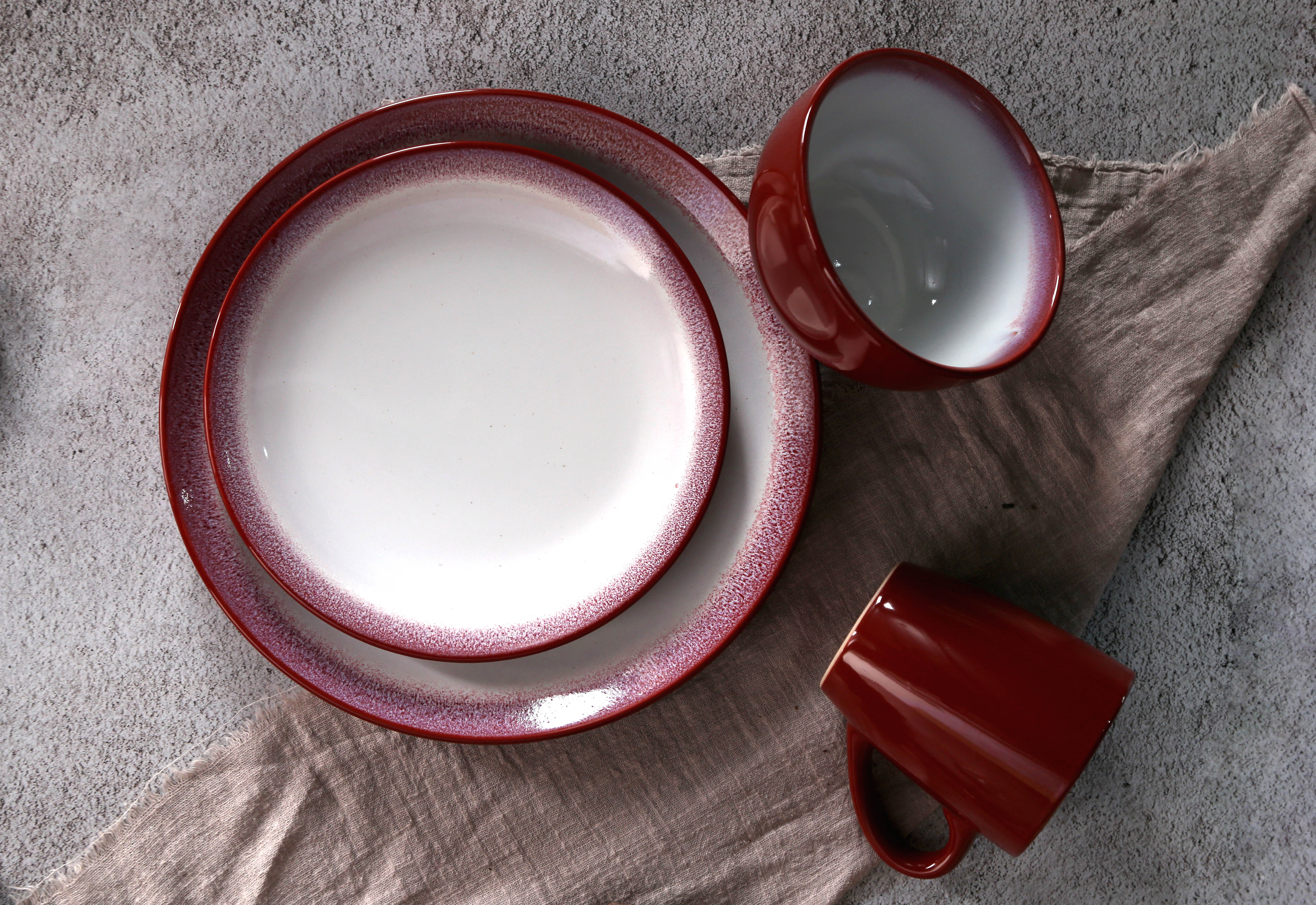 CHANGSHA HAPPY GO Moon Rim Reactive Glaze Ceramic Tableware Set | happygodinnerware.com