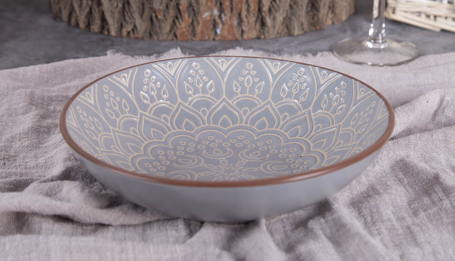 CHANGSHA HAPPY GO Matte Underglaze Printed Tableware with Terracotta Rim | happygodinnerware.com