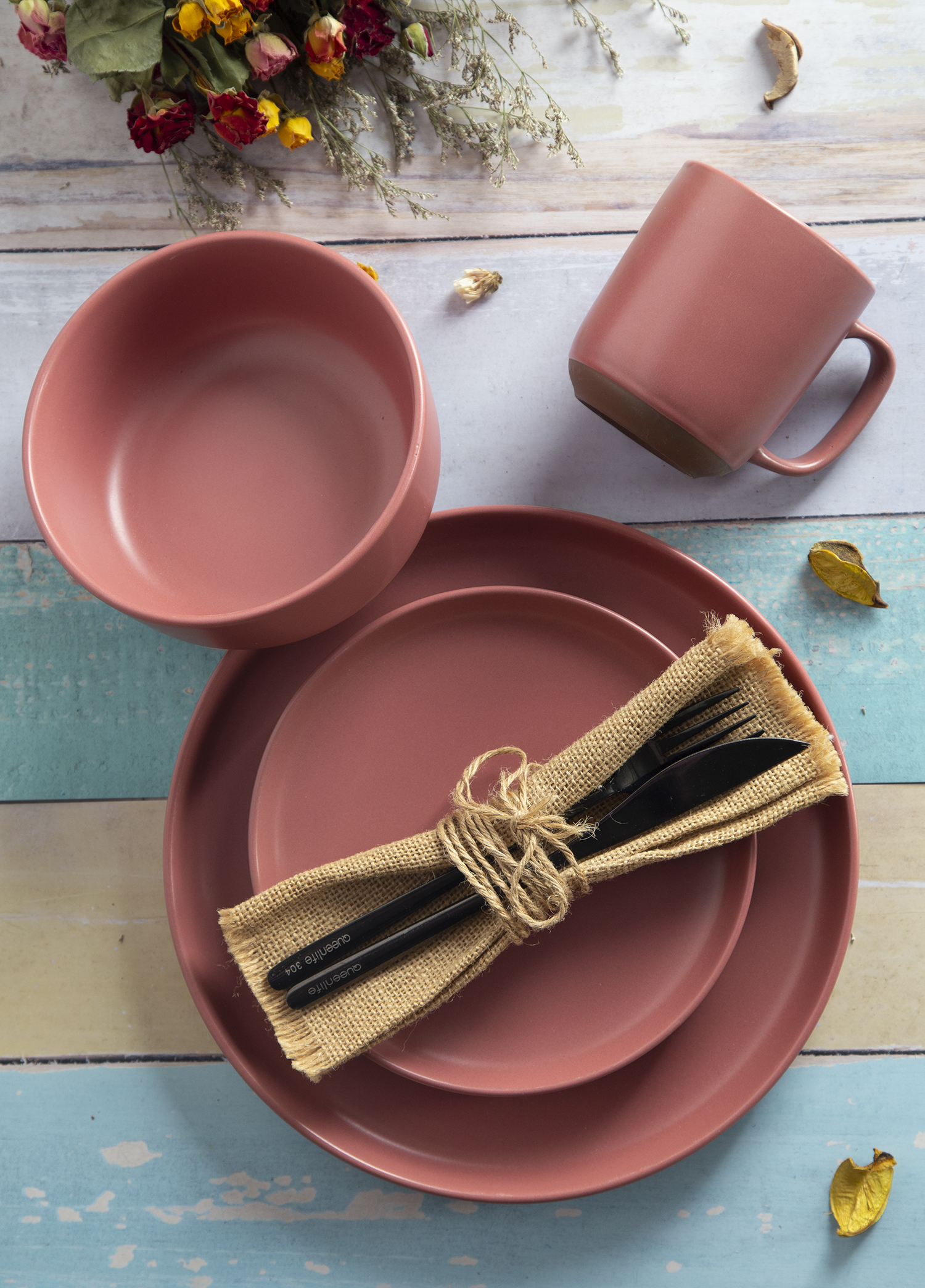 CHANGSHA HAPPY GO Two-Tone Glaze Ceramic Tableware with Terracotta Base|Dopamine Series Ceramics|happygodinnerware.com