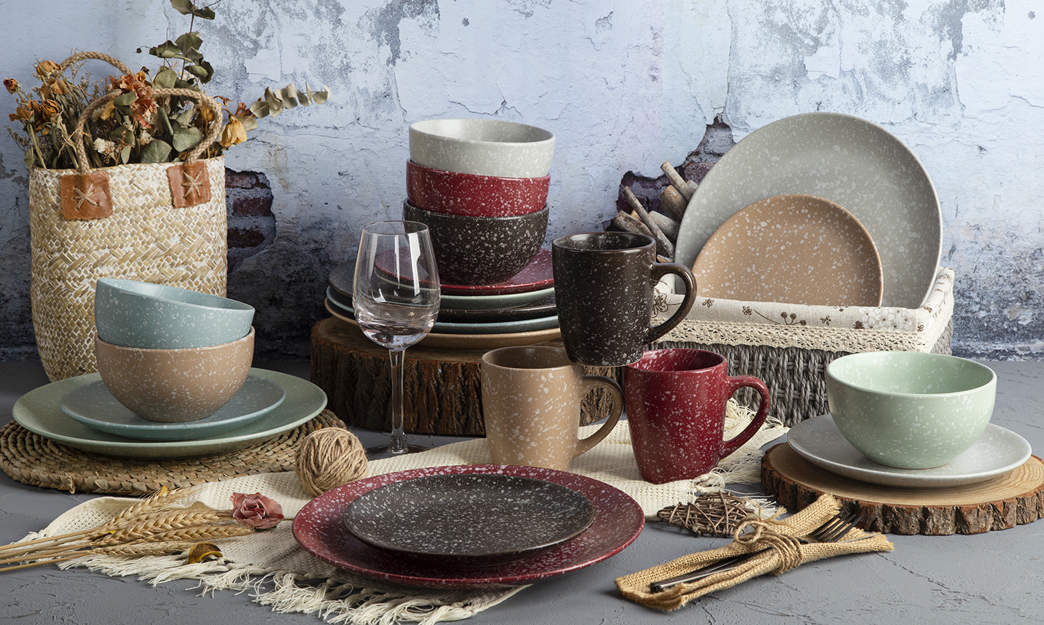 CHANGSHA HAPPY GO Speckled Glaze Ceramic Tableware Set |Dopamine Series Ceramics|happygodinnerware.com