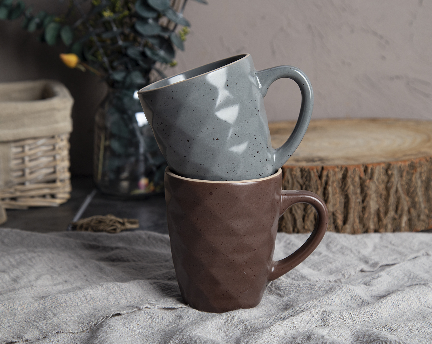 CHANGSHA HAPPY GO Embossed Stoneware Dinnerware Set with Diamond Pattern | happygodinnerware.com