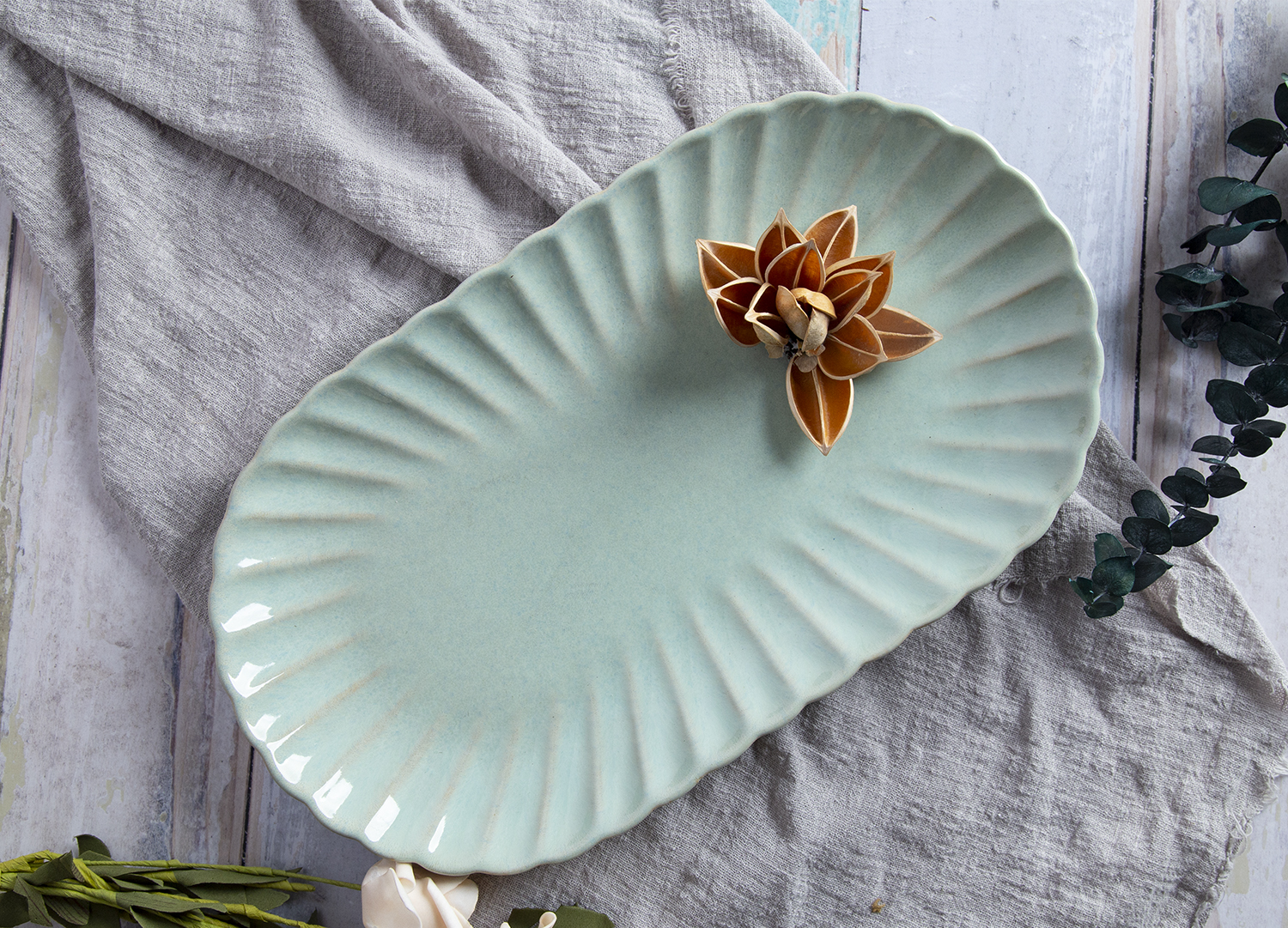 CHANGSHA HAPPY GO Embossed Fan-Pattern Stoneware Dinnerware Set – Celadon Green Reactive Glaze Plates and Serving Dishes |happygodinnerware.com