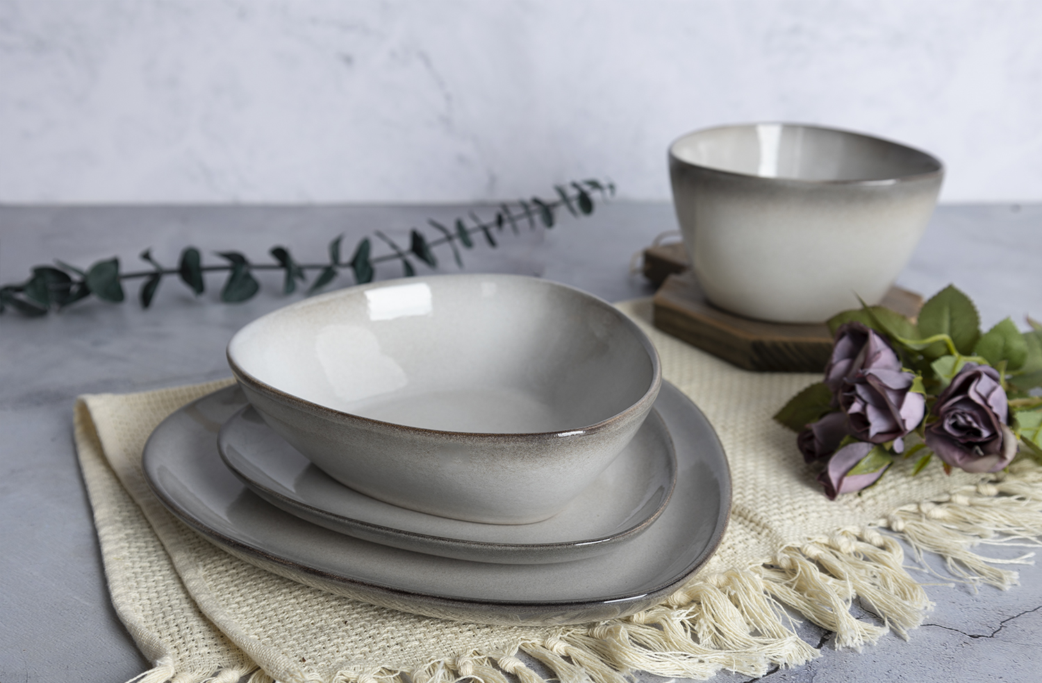 CHANGSHA HAPPY GO Reactive Glaze Stoneware Dinnerware Set – Handcrafted Gradient Ceramic Plates and Bowls in Earth Tones |happygodinnerware.com