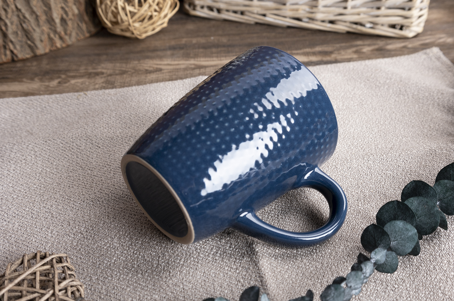 CHANGSHA HAPPY GO Embossed Color Glaze Stoneware Dinnerware Set – Multi-Tone Modern Rustic Ceramic Plates, Bowls, and Mugs|happygodinnerware.com