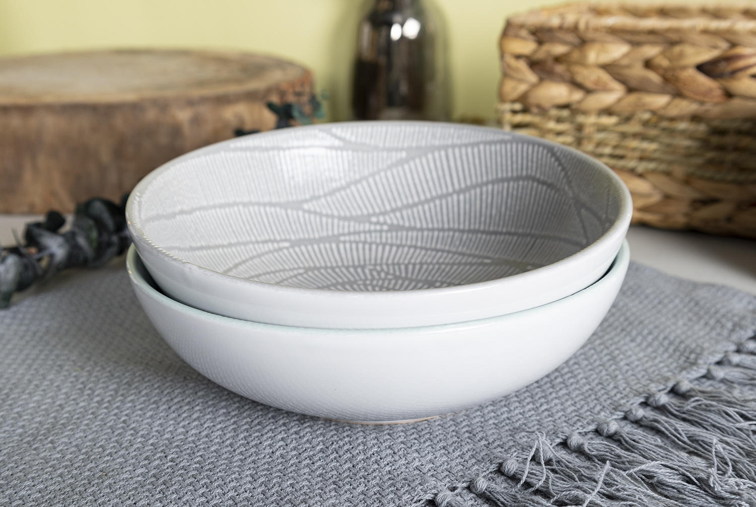 CHANGSHA HAPPY GO  Embossed Color Glazed Stoneware Dinnerware Set with Geometric Pattern in Pastel Tones |Dopamine Series Ceramics|happygodinnerware.com