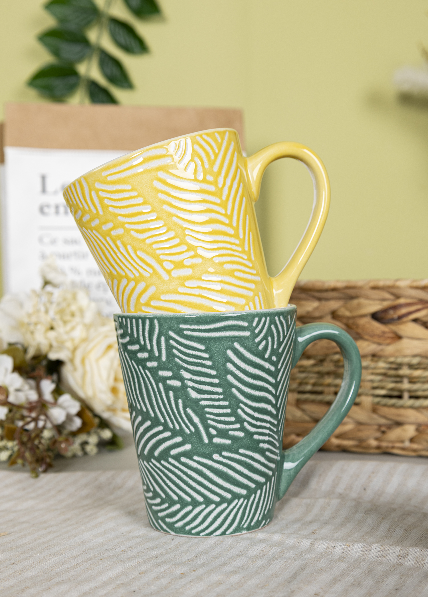 CHANGSHA HAPPY GO  Colorful Embossed Stoneware Dinnerware Set with Leaf Vein Pattern in Red, Yellow, Green and Grey |Dopamine Series Ceramics|happygodinnerware.com