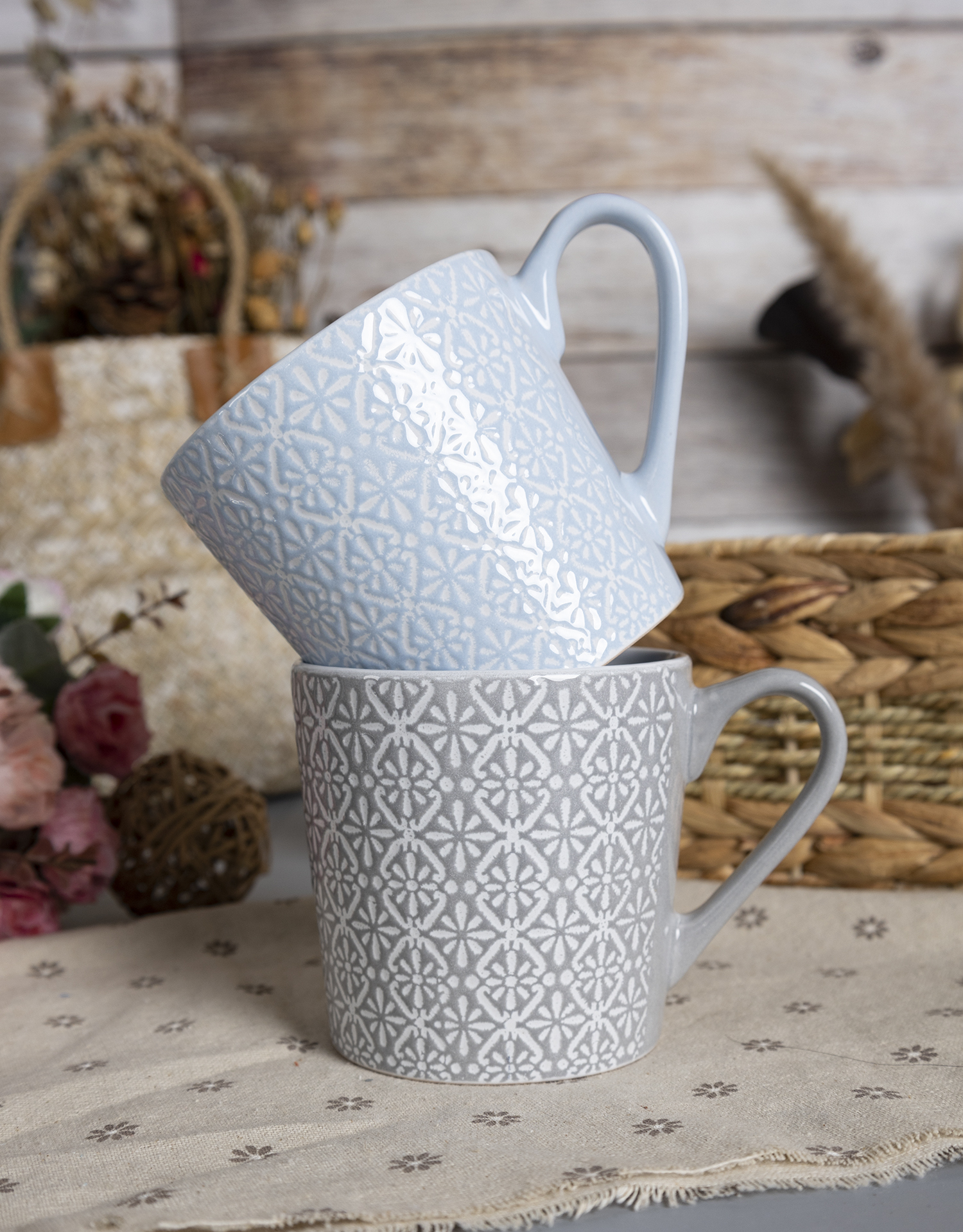 CHANGSHA HAPPY GO  Elegant Patterned Color Glazed Stoneware Dinnerware Collection with Soft Touch Finish |Dopamine Series Ceramics|happygodinnerware.com