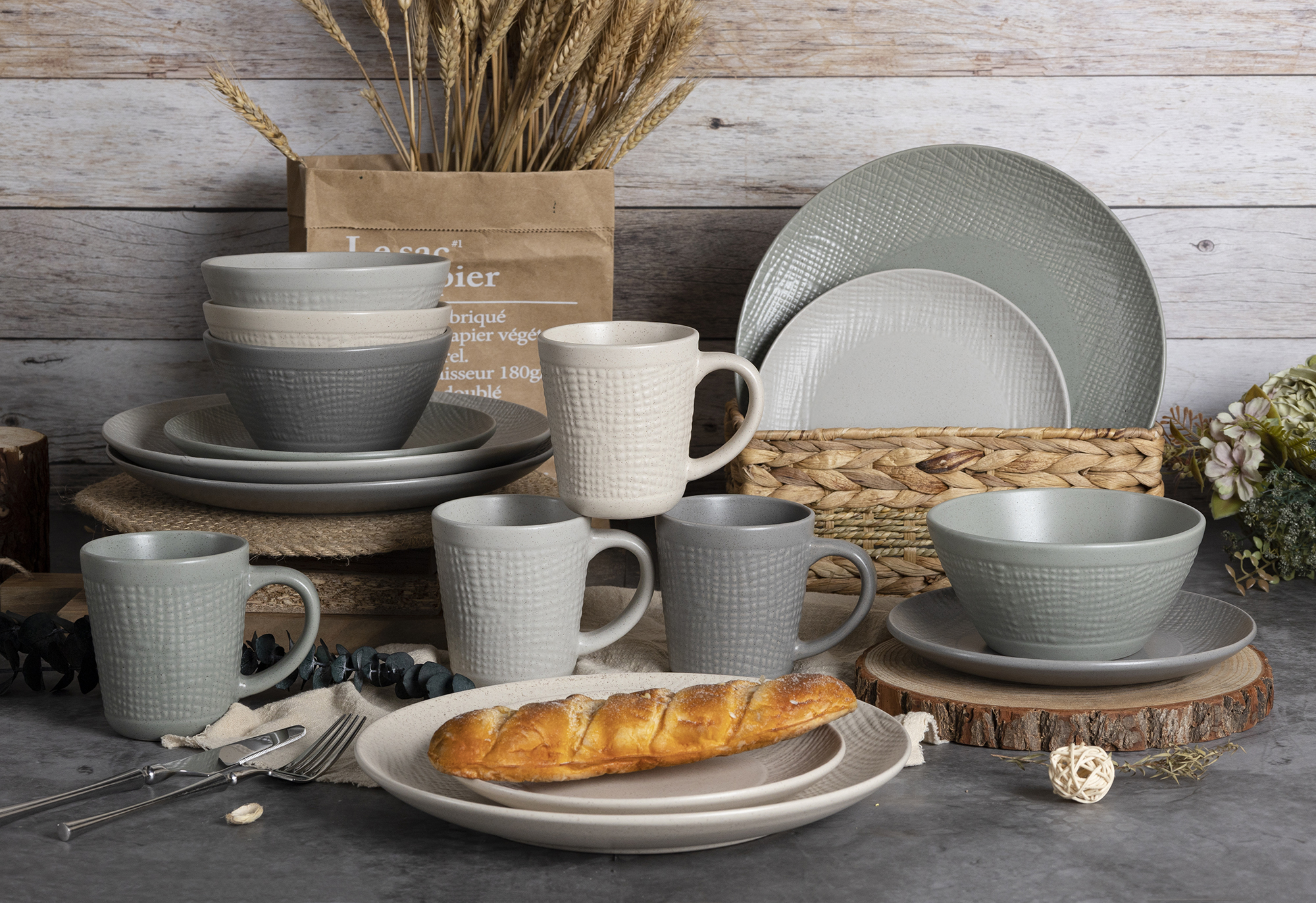 CHANGSHA HAPPY GO  Contemporary Color Glazed Embossed Ceramic Dinnerware Set with Woven Texture Look |happygodinnerware.com