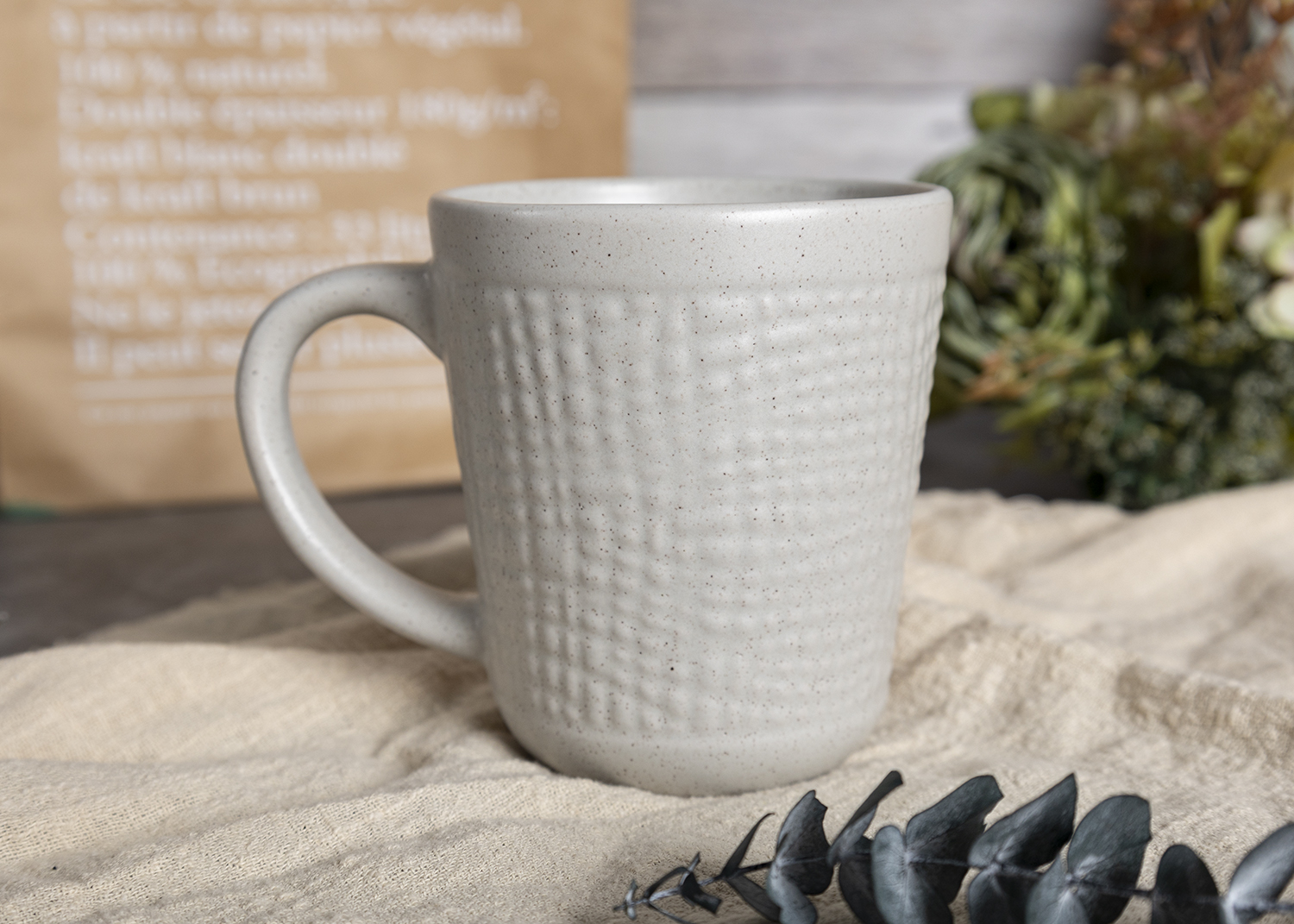 CHANGSHA HAPPY GO  Contemporary Color Glazed Embossed Ceramic Dinnerware Set with Woven Texture Look |happygodinnerware.com