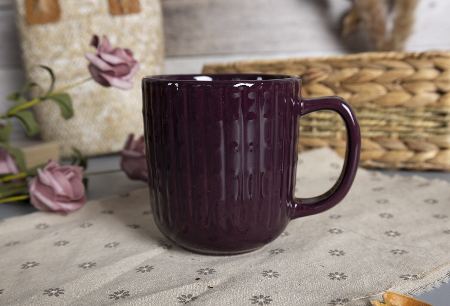 CHANGSHA HAPPY GO  Elegant Stripe Embossed Stoneware Dinnerware Collection with Glossy and Matte Finish |happygodinnerware.com