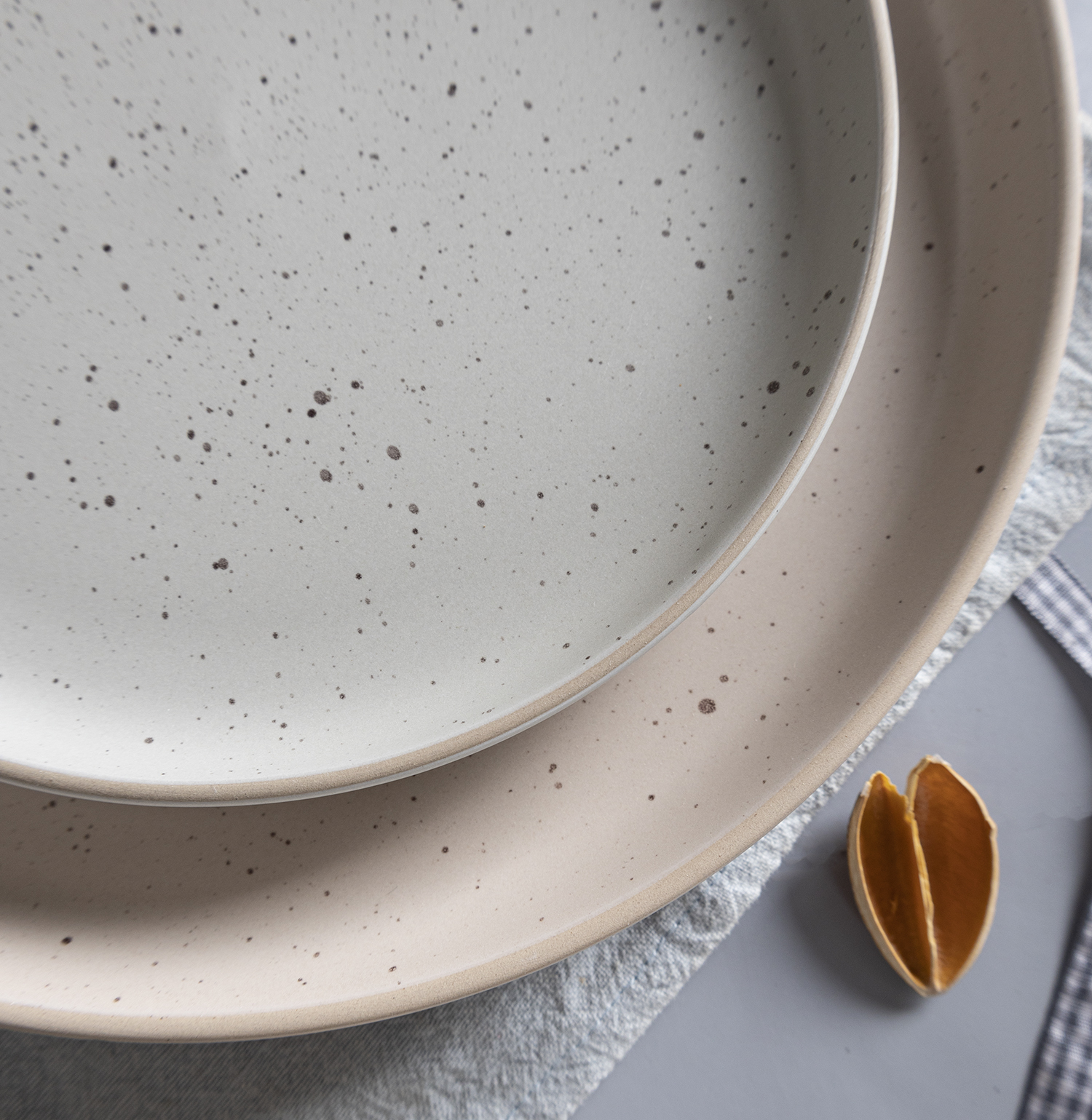 CHANGSHA HAPPY GO  Scandinavian Style Matte Glazed Stoneware Dinnerware Collection with Flecked Texture |happygodinnerware.com