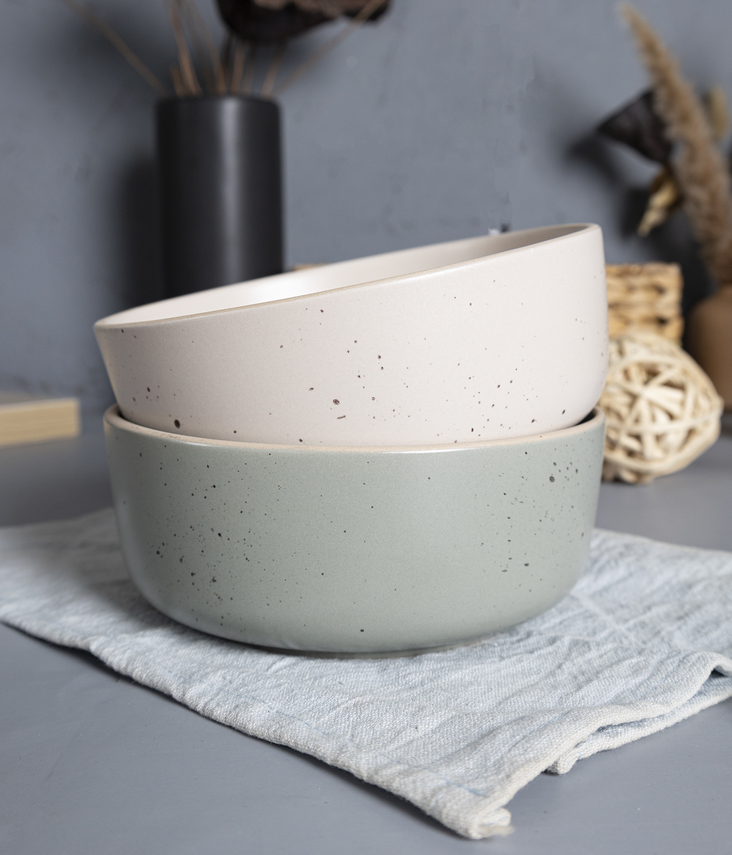 CHANGSHA HAPPY GO  Scandinavian Style Matte Glazed Stoneware Dinnerware Collection with Flecked Texture |happygodinnerware.com
