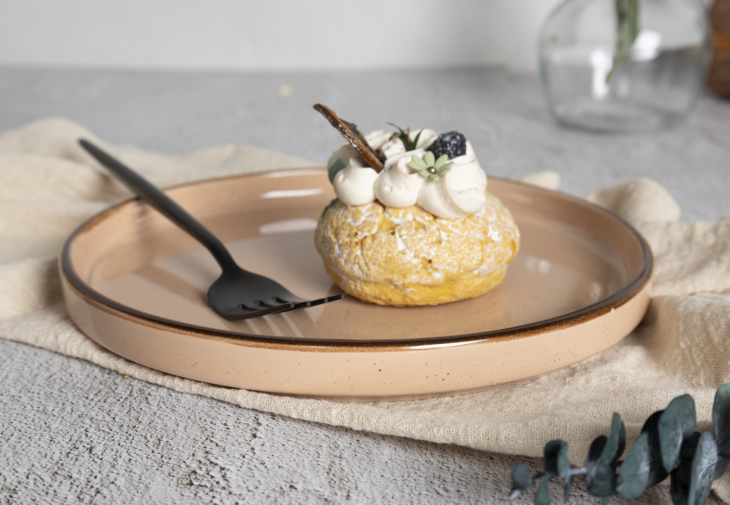 CHANGSHA HAPPY GO  Contemporary Color Glazed Stoneware Dinner Set in Warm Earthy Shades with Dark Rim |Dopamine Series Ceramics|happygodinnerware.com