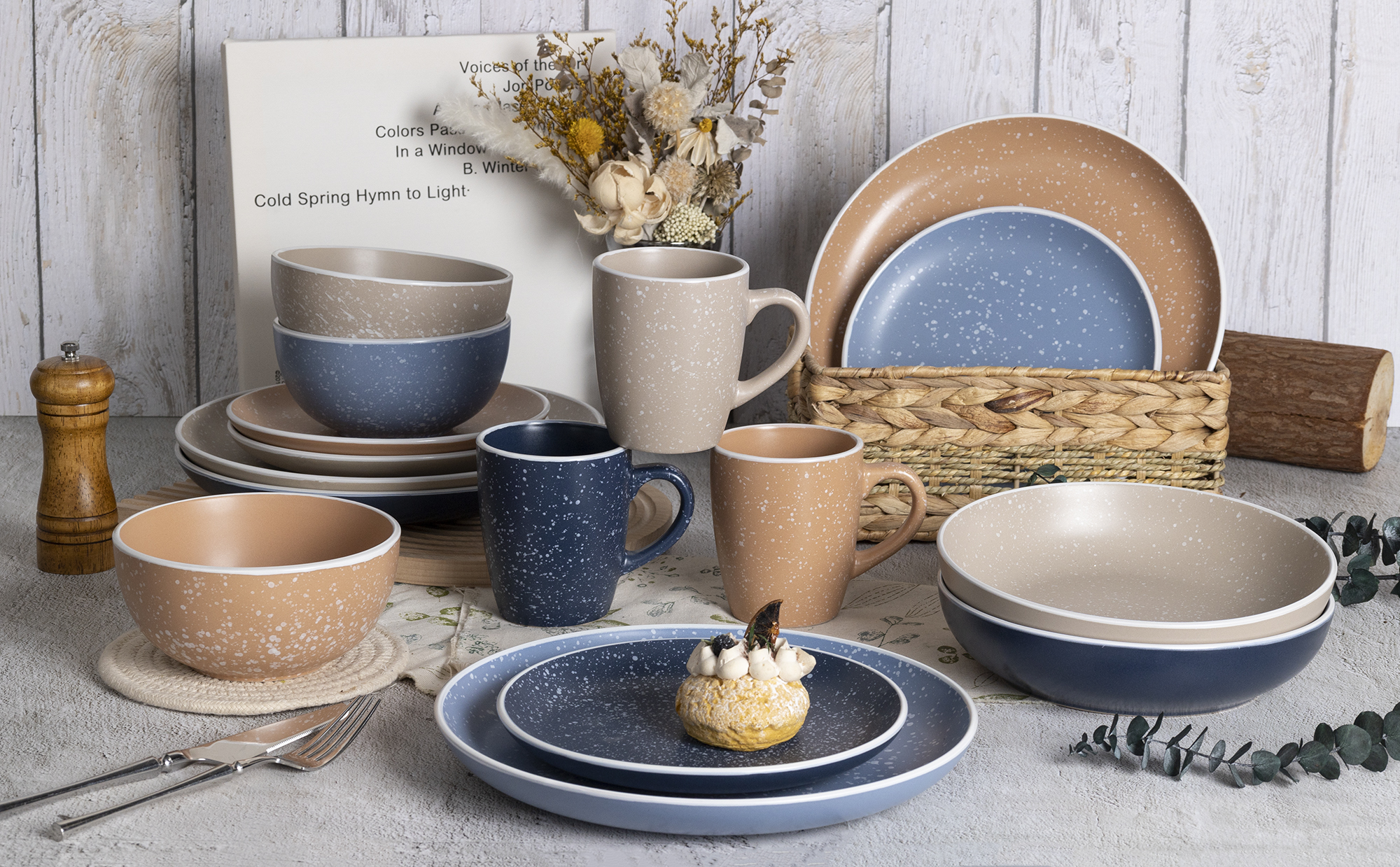 CHANGSHA HAPPY GO  Modern Outdoor-Inspired Color Glazed Ceramic Dinner Set with Snowflake Speckles |Dopamine Series Ceramics|happygodinnerware.com