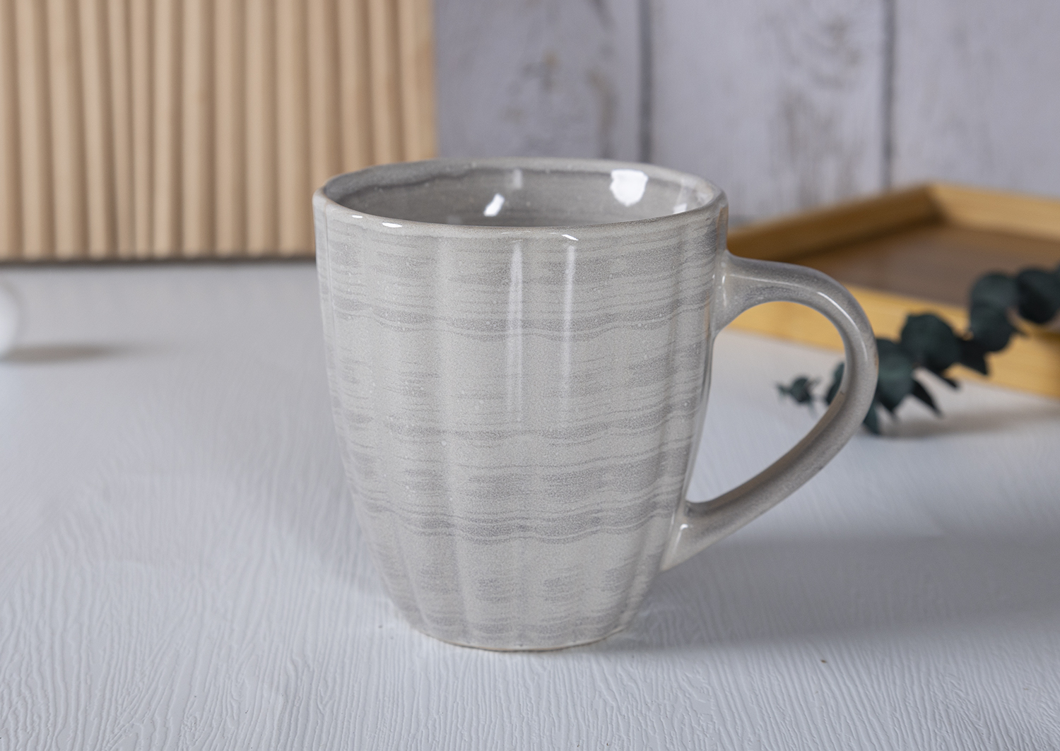 CHANGSHA HAPPY GO Shell Veil Stoneware Dinnerware Set – Petal-Edge Rippled Ceramic Plates and Bowls in Soft Ivory Glaze|happygodinnerware.com