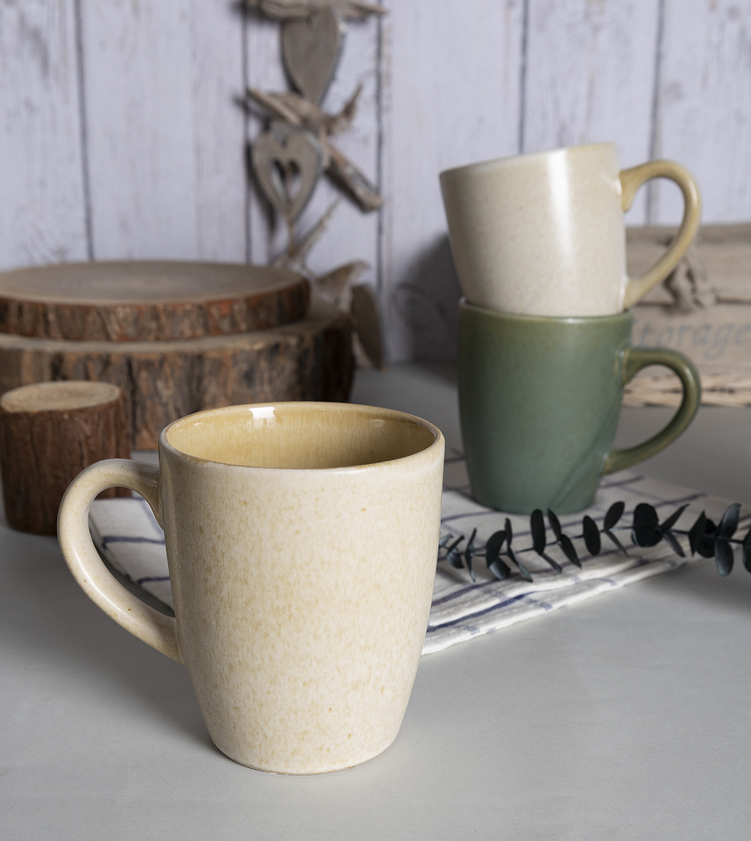 CHANGSHA HAPPY GO Earthlight Reactive Glaze Stoneware Set – Handcrafted Organic-Shaped Plates, Bowls and Mugs in Natural Tones|happygodinnerware.com